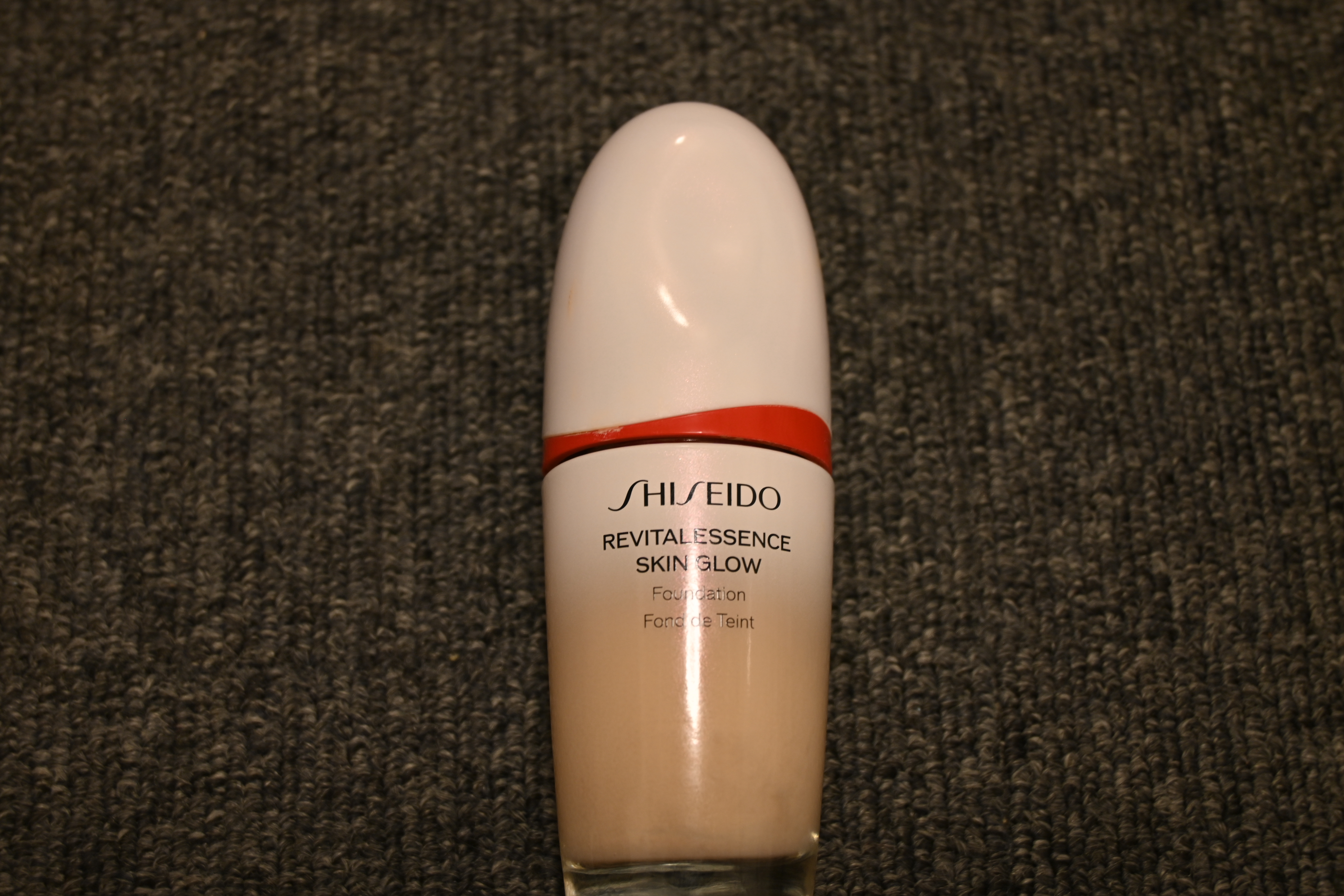 エッセンス スキングロウ ファンデーション/SHISEIDO/リキッドファンデーションを使ったクチコミ（1枚目）