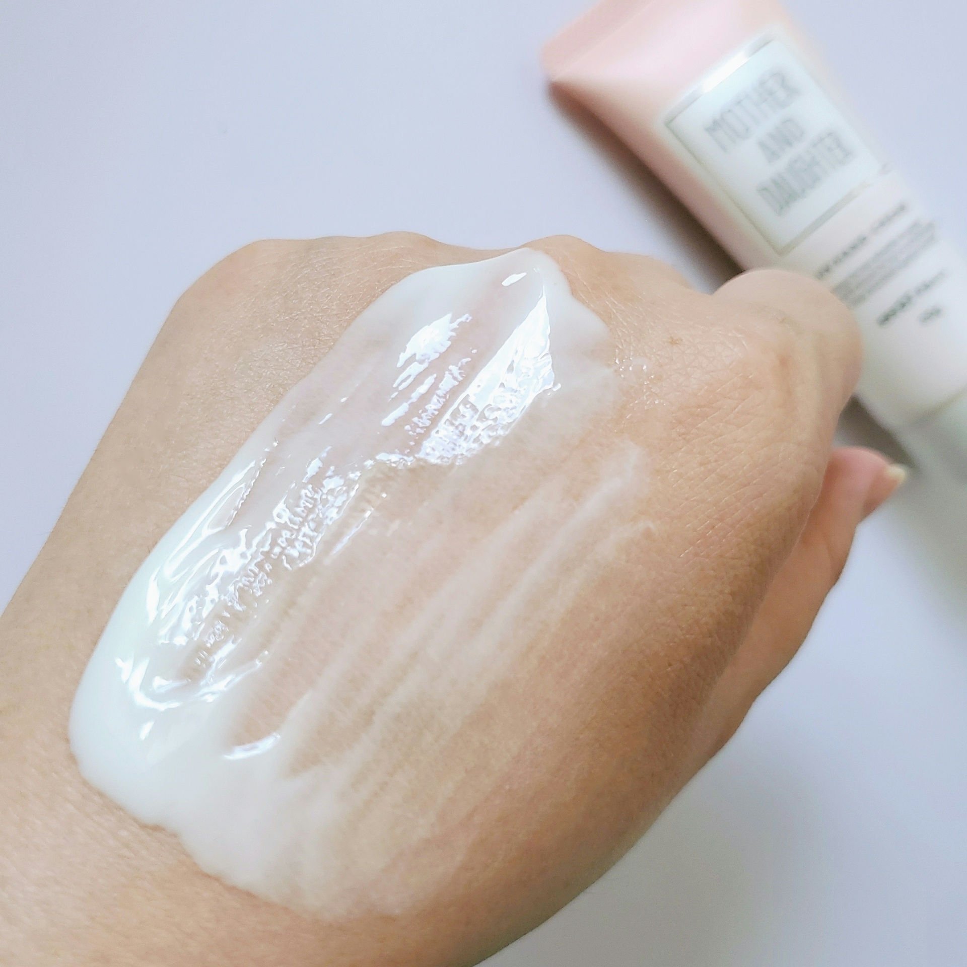 UVハンドクリームN SPF37 PA+++/Mother&amp;Daughter/ハンドクリームを使ったクチコミ（3枚目）