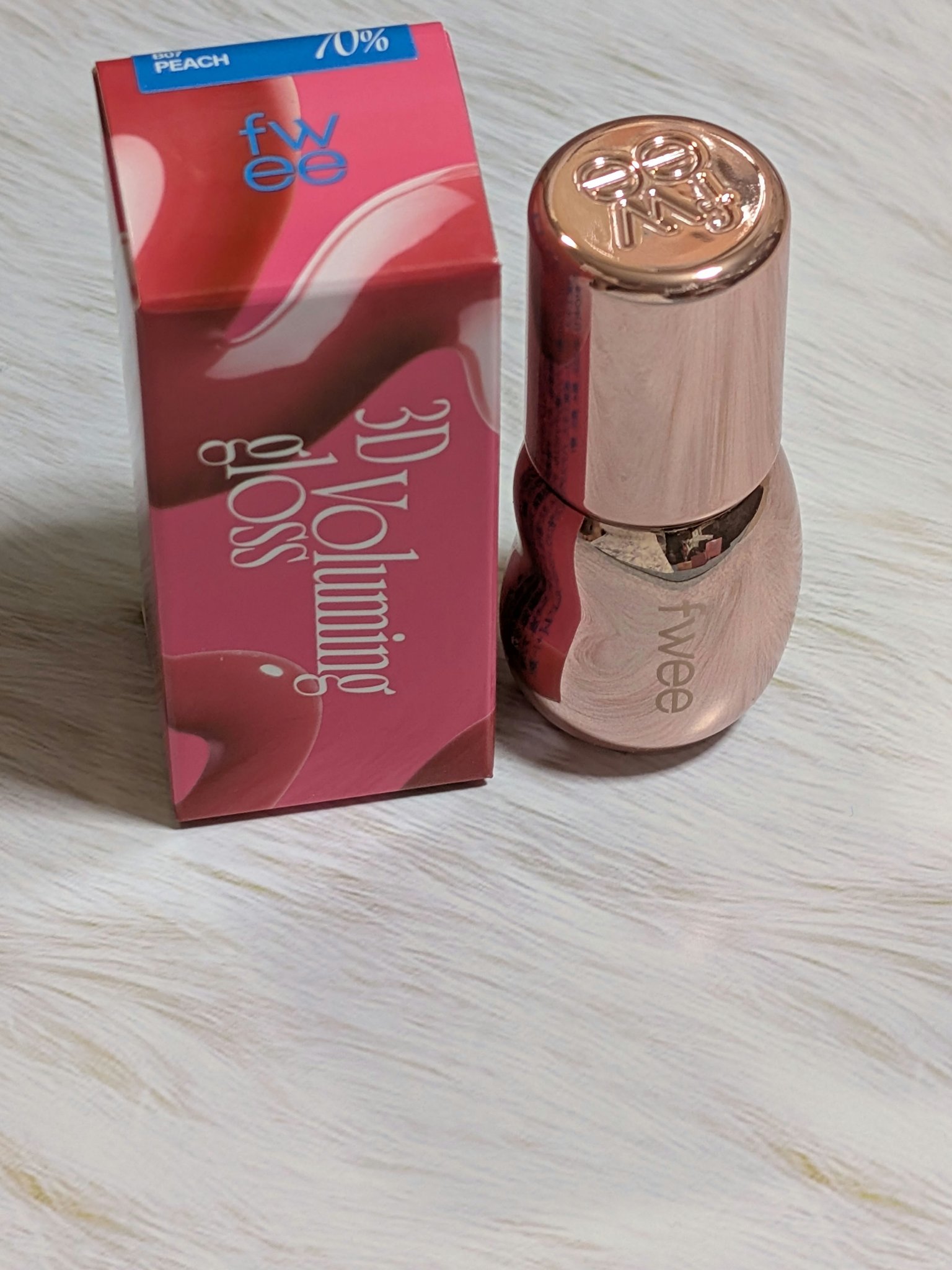 フィー 3Dボリューミンググロス/fwee/リップグロスを使ったクチコミ（1枚目）