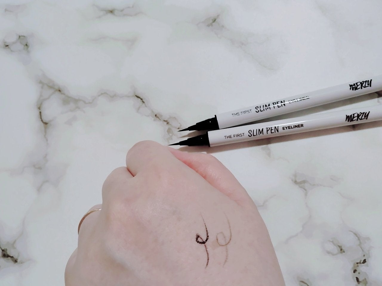 ザ ファースト ペンアイライナー/MERZY/リキッドアイライナーを使ったクチコミ(1枚目)