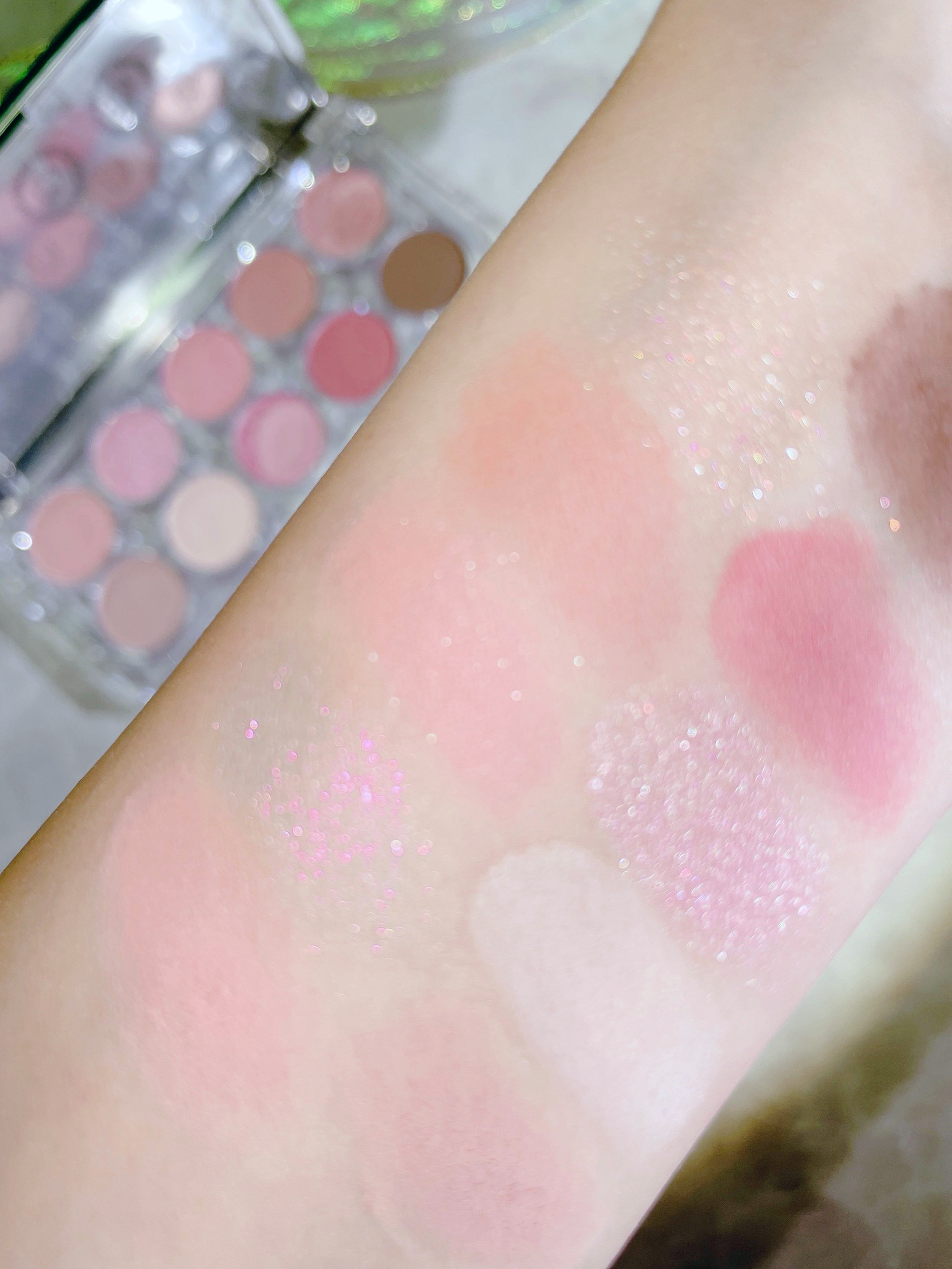 ライトオンアイズシャドウパレット/ルミル/アイシャドウパレットを使ったクチコミ（3枚目）