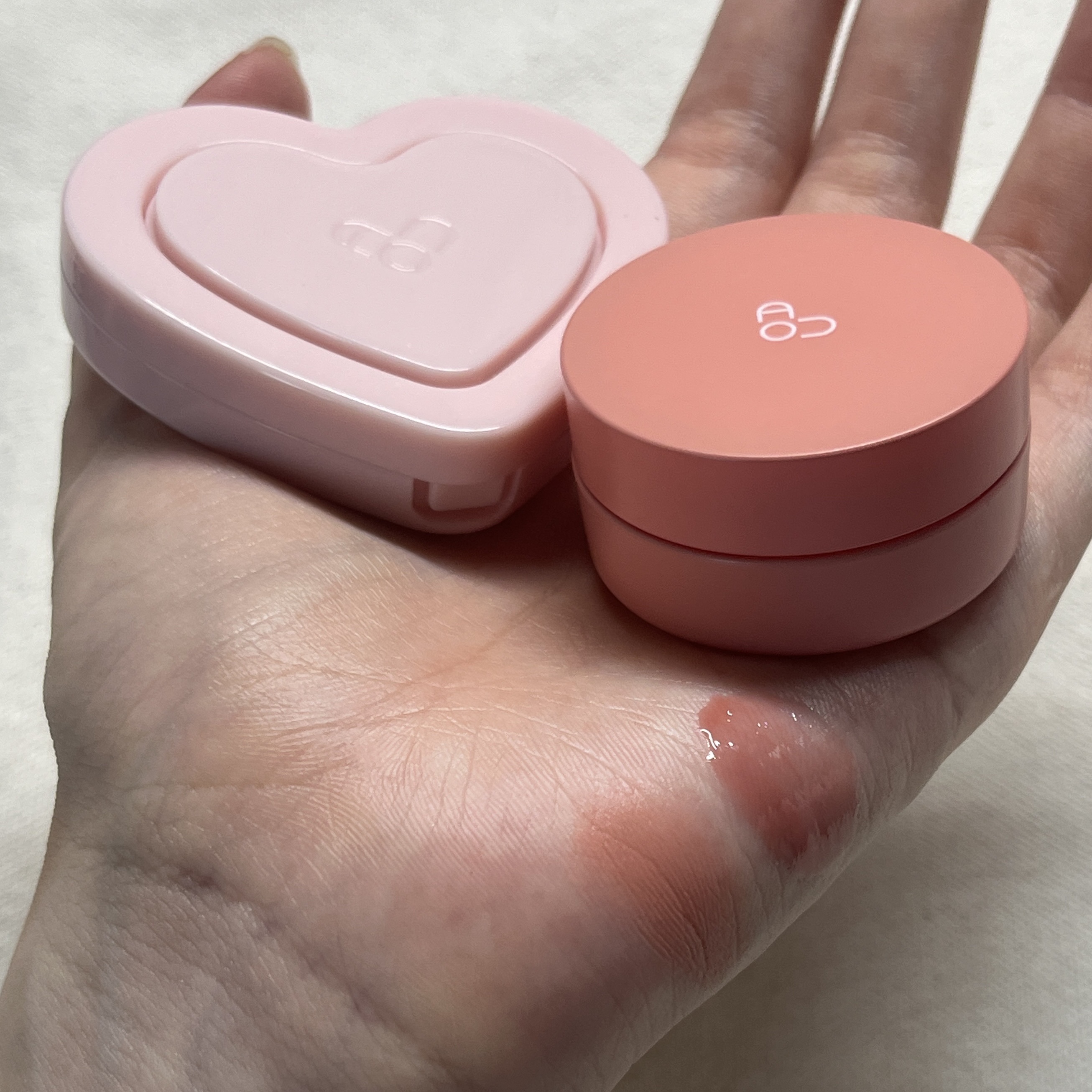 GLOWY TINT BALM/AOU/リップグロスを使ったクチコミ（2枚目）