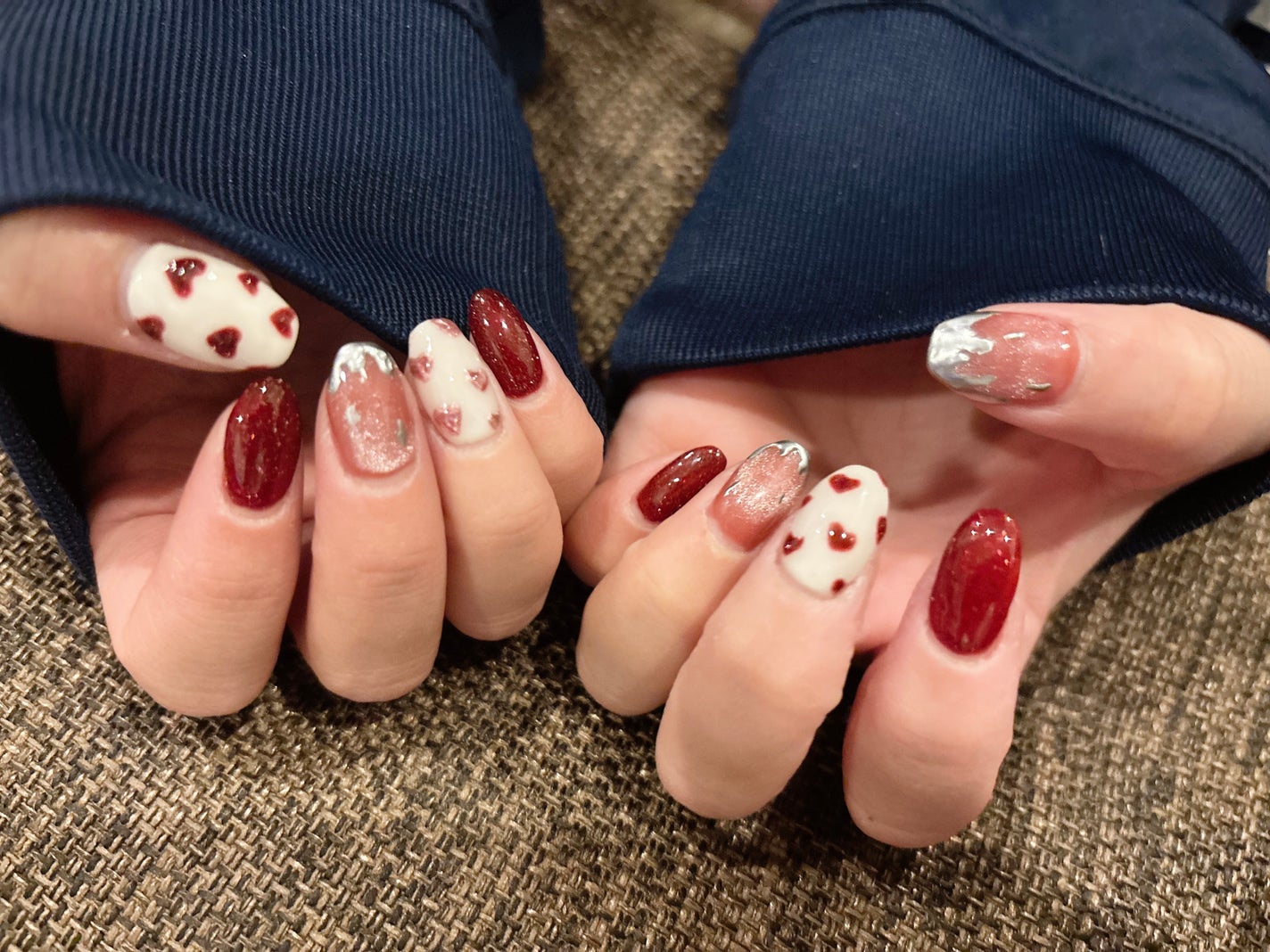 𝚁 𝚒 𝚔 𝚘 on LIPS 「selfnail💅🏻🩷過去ネイルパーツ禁止職場なのでパーツなし..」(1枚目)