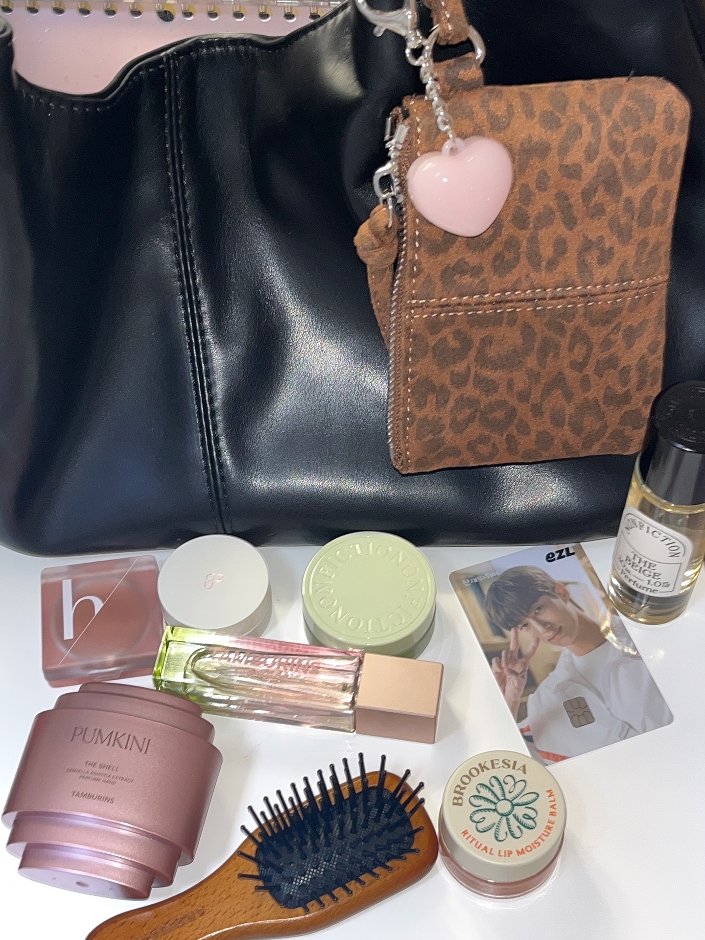 リチュアルリップモイスチャーバーム/BROOKESIA/フェイスバームを使ったクチコミ（2枚目）