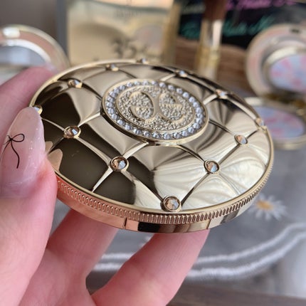 ラ プードル オートニュアンス/Elégance/プレストパウダーを使ったクチコミ(4枚目)