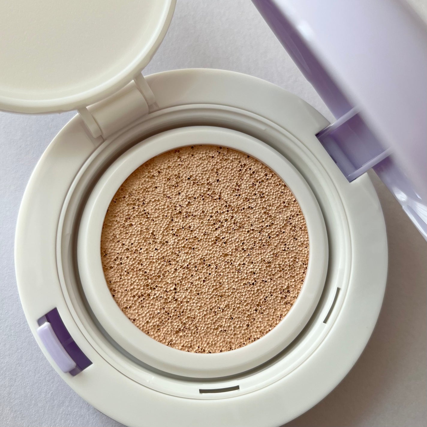 パンテノールバリアクッション/COSNORI/クッションファンデーションを使ったクチコミ(3枚目)