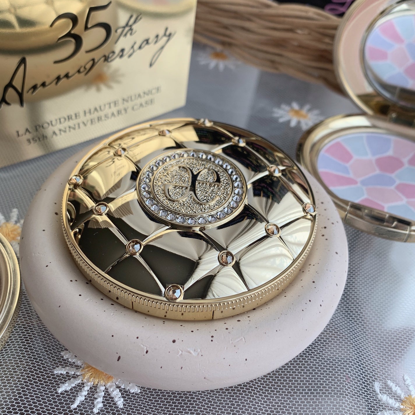 ラ プードル オートニュアンス/Elégance/プレストパウダーを使ったクチコミ(9枚目)