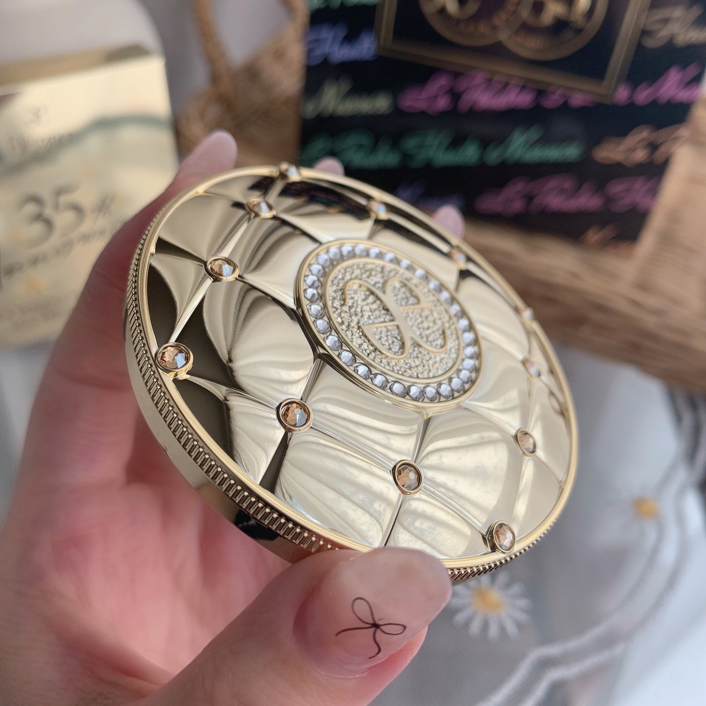 ラ プードル オートニュアンス/Elégance/プレストパウダーを使ったクチコミ(3枚目)