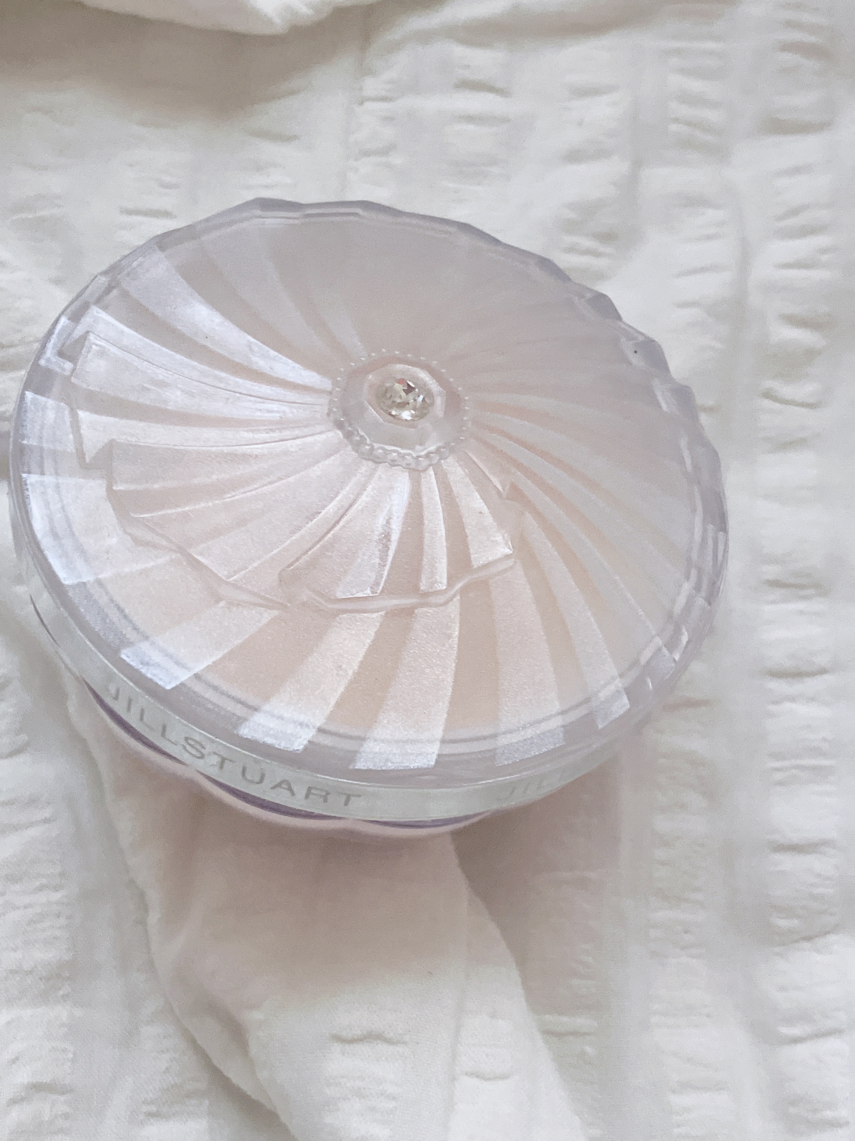 グロウインオイル ルースパウダー   02 lucent lavender /JILL STUART/ルースパウダーを使ったクチコミ（1枚目）