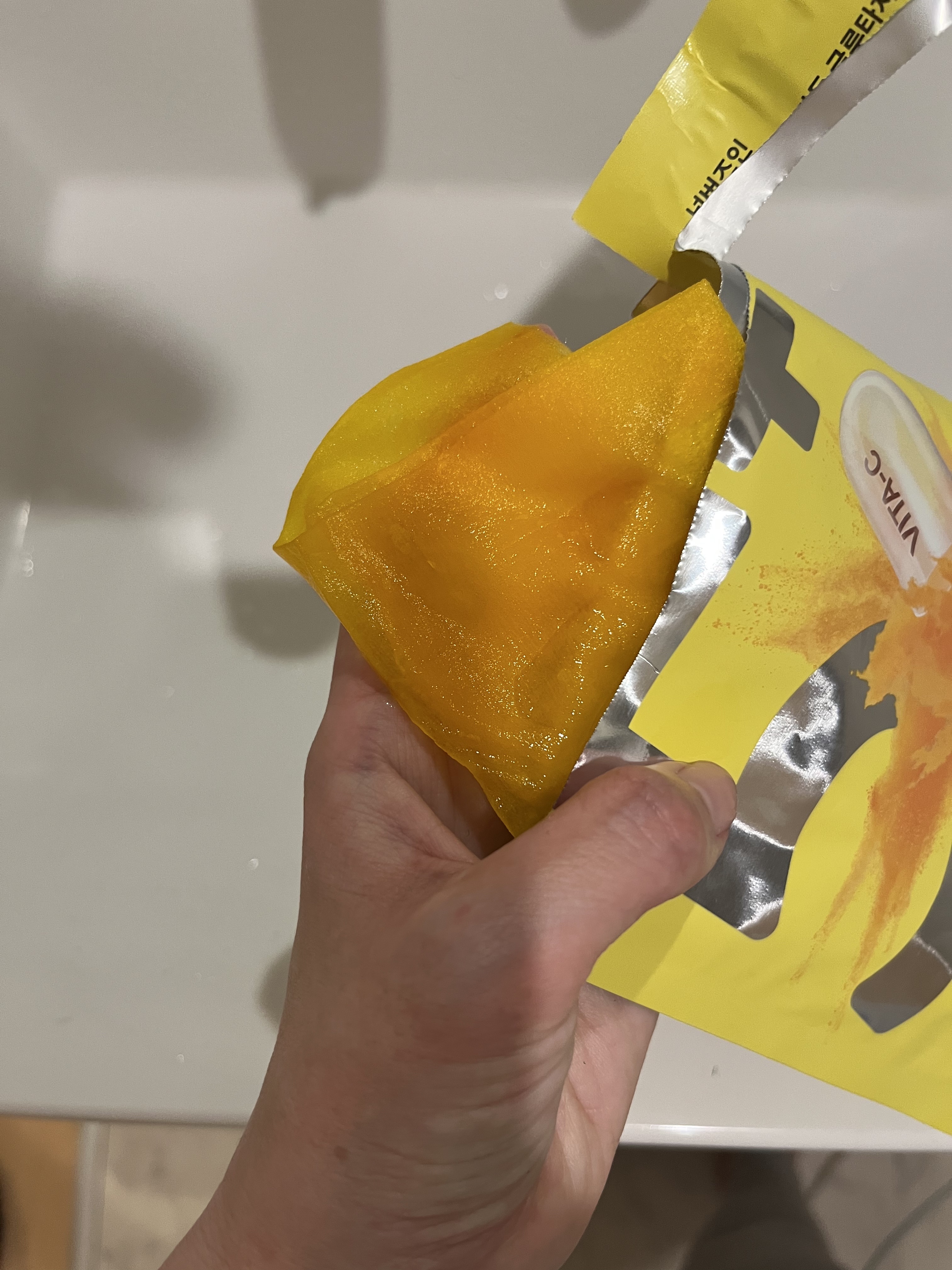 5番 白玉グルタチオンCふりかけマスク/numbuzin/シートマスク・パックを使ったクチコミ（2枚目）