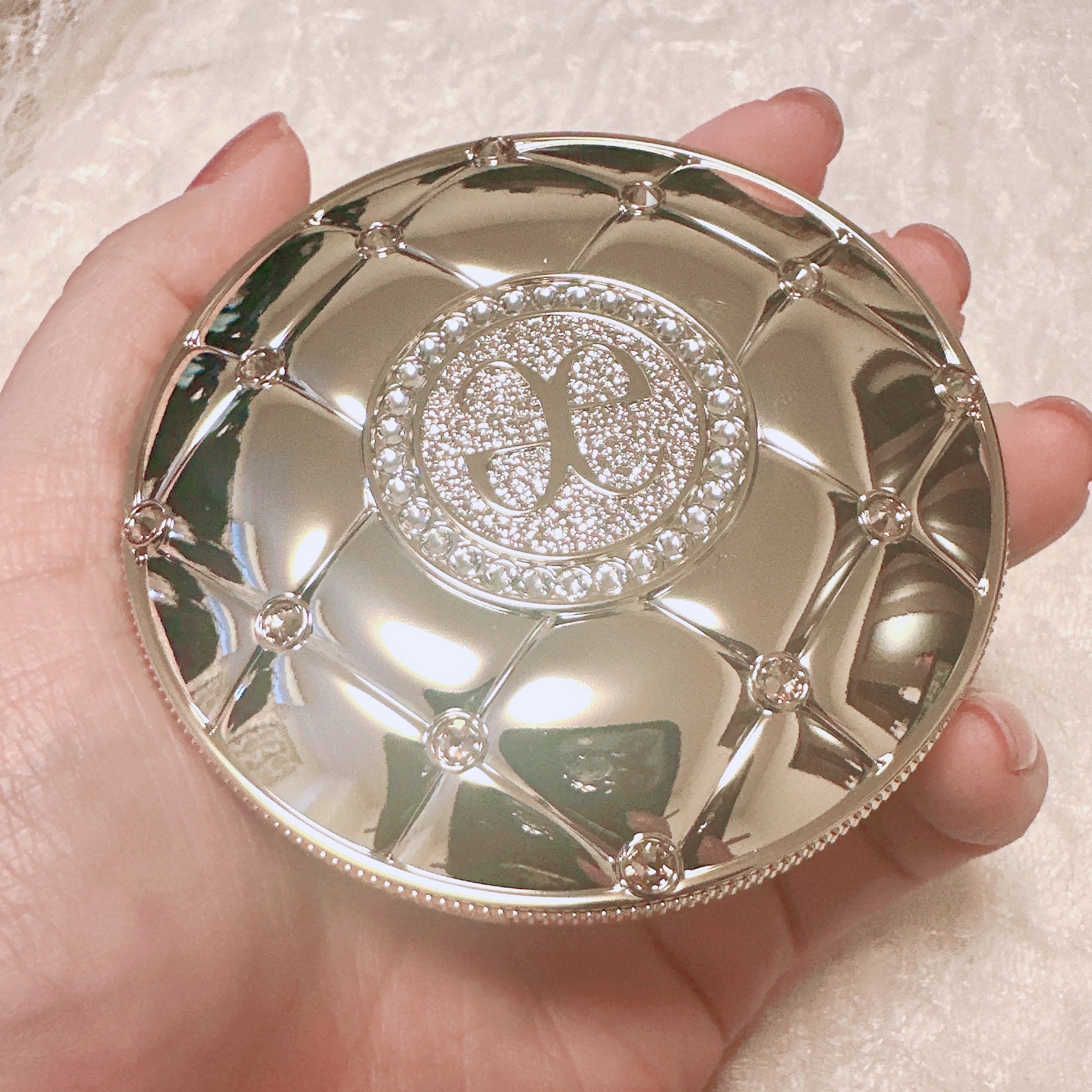 ラ プードル オートニュアンス/Elégance/プレストパウダーを使ったクチコミ（2枚目）