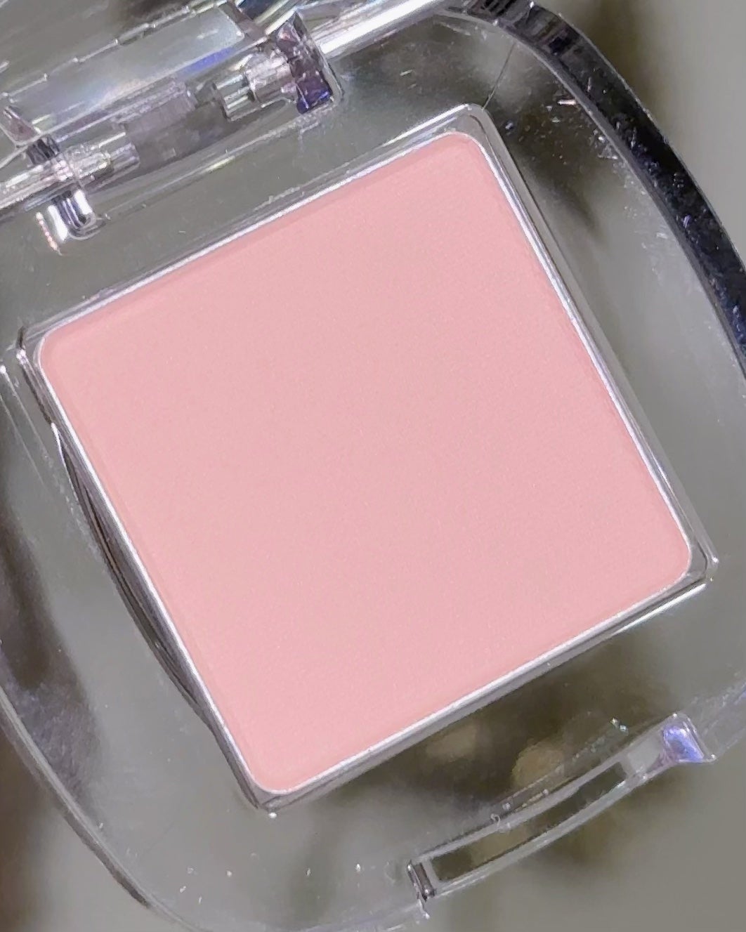 シングルアイシャドウ/hince/単色アイシャドウを使ったクチコミ(4枚目)