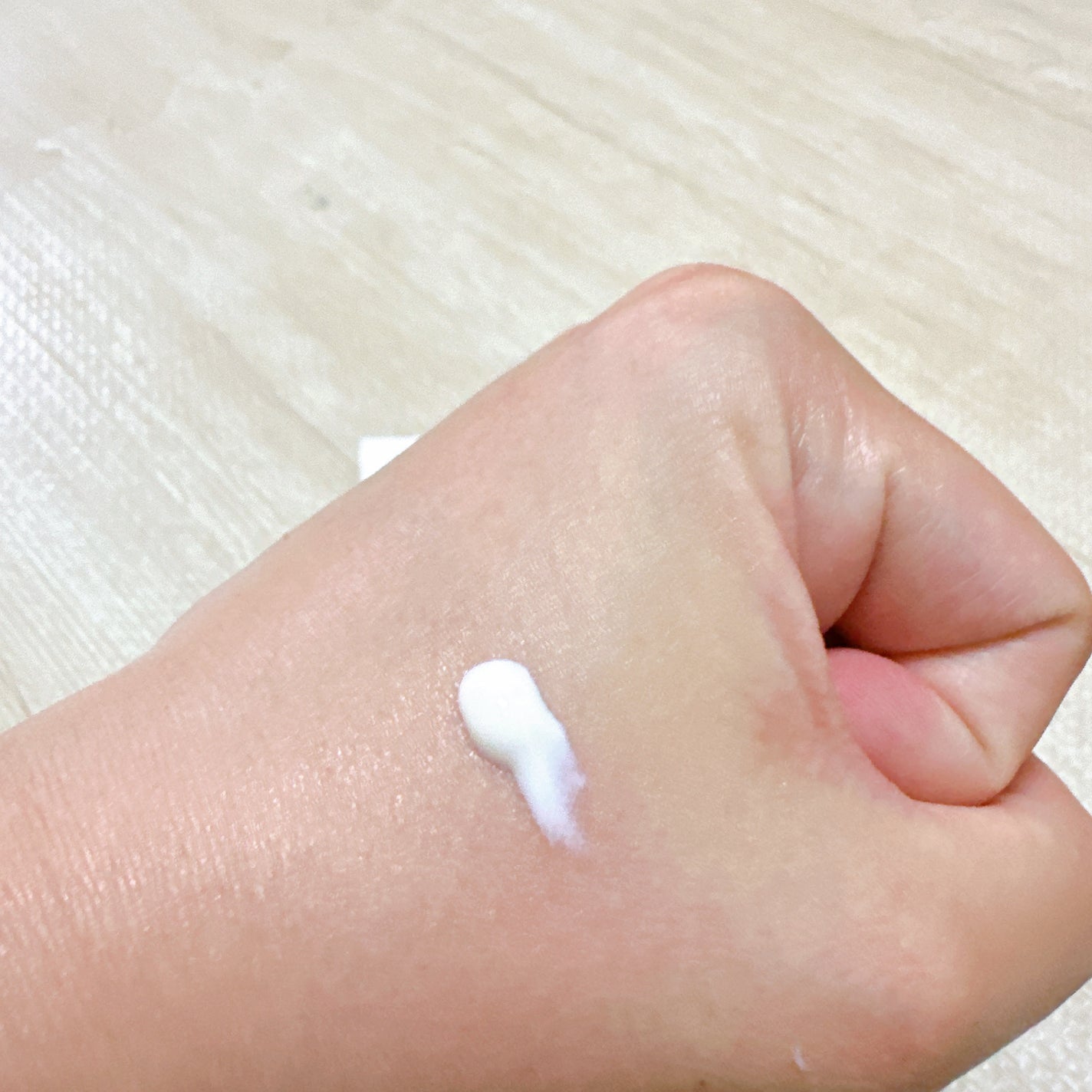 ヒアルーシカ ウォーターフィット サンセラム/SKIN1004/日焼け止めローションを使ったクチコミ(5枚目)