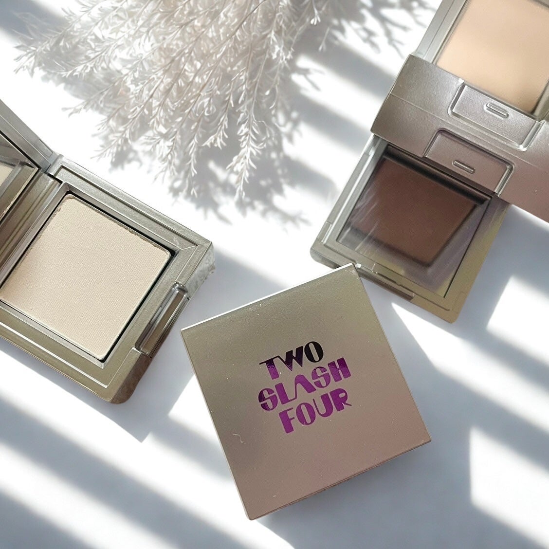 ストロビングフェイスキューブ/TWO SLASH FOUR/ハイライトを使ったクチコミ(1枚目)