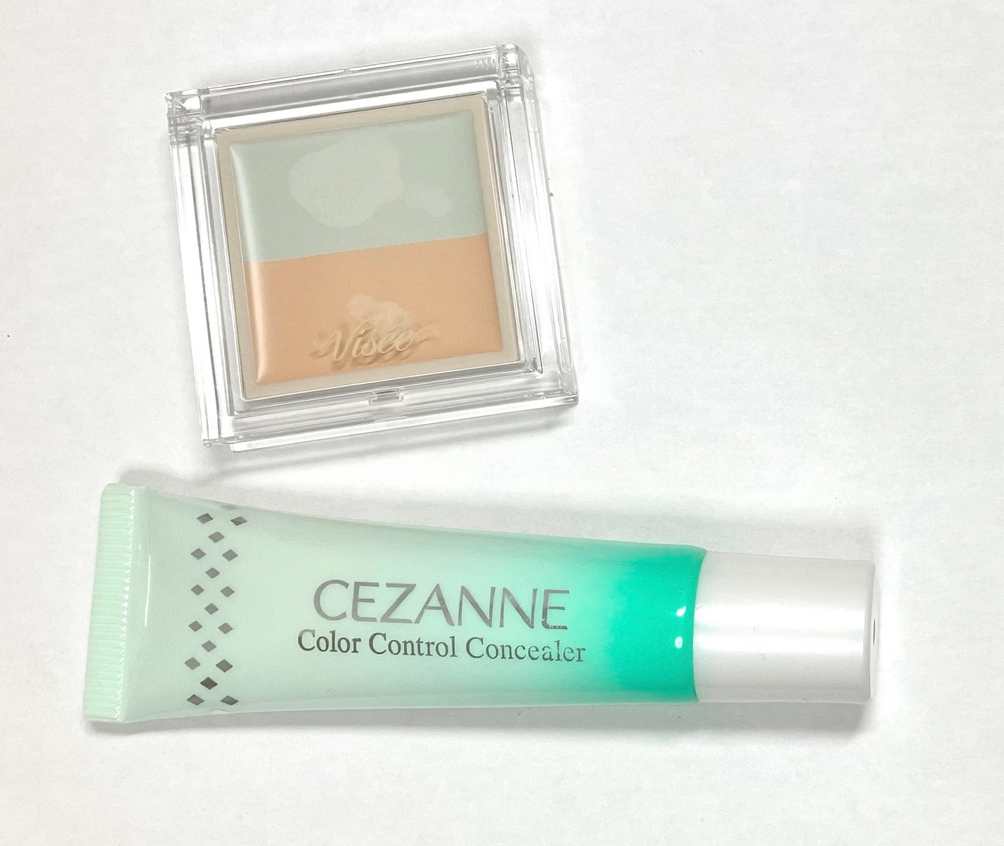 赤み補正コンシーラー/CEZANNE/クリームコンシーラーを使ったクチコミ(2枚目)