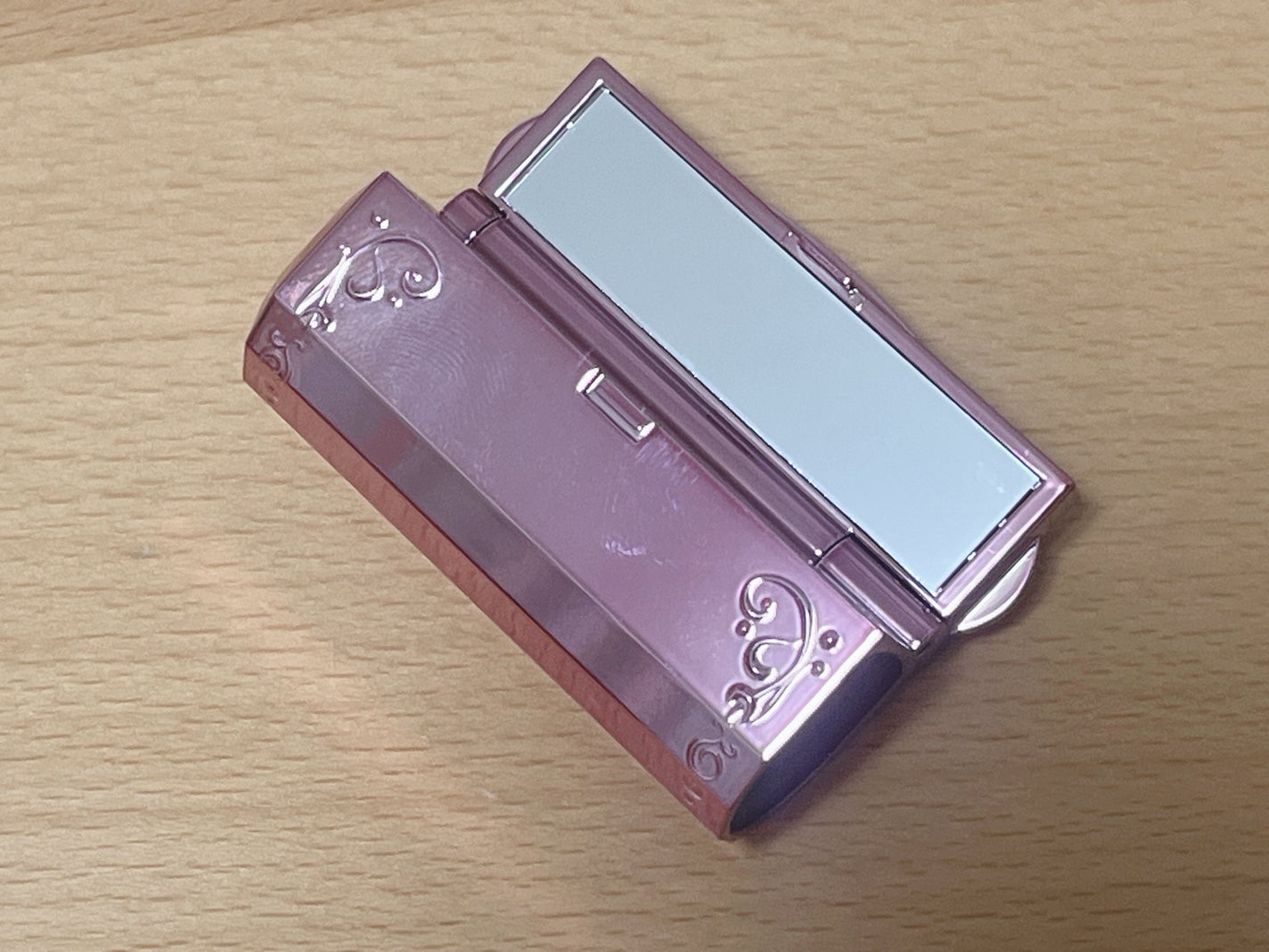 ルージュ リップジュエル ジェミーサテン/JILL STUART/口紅を使ったクチコミ(2枚目)