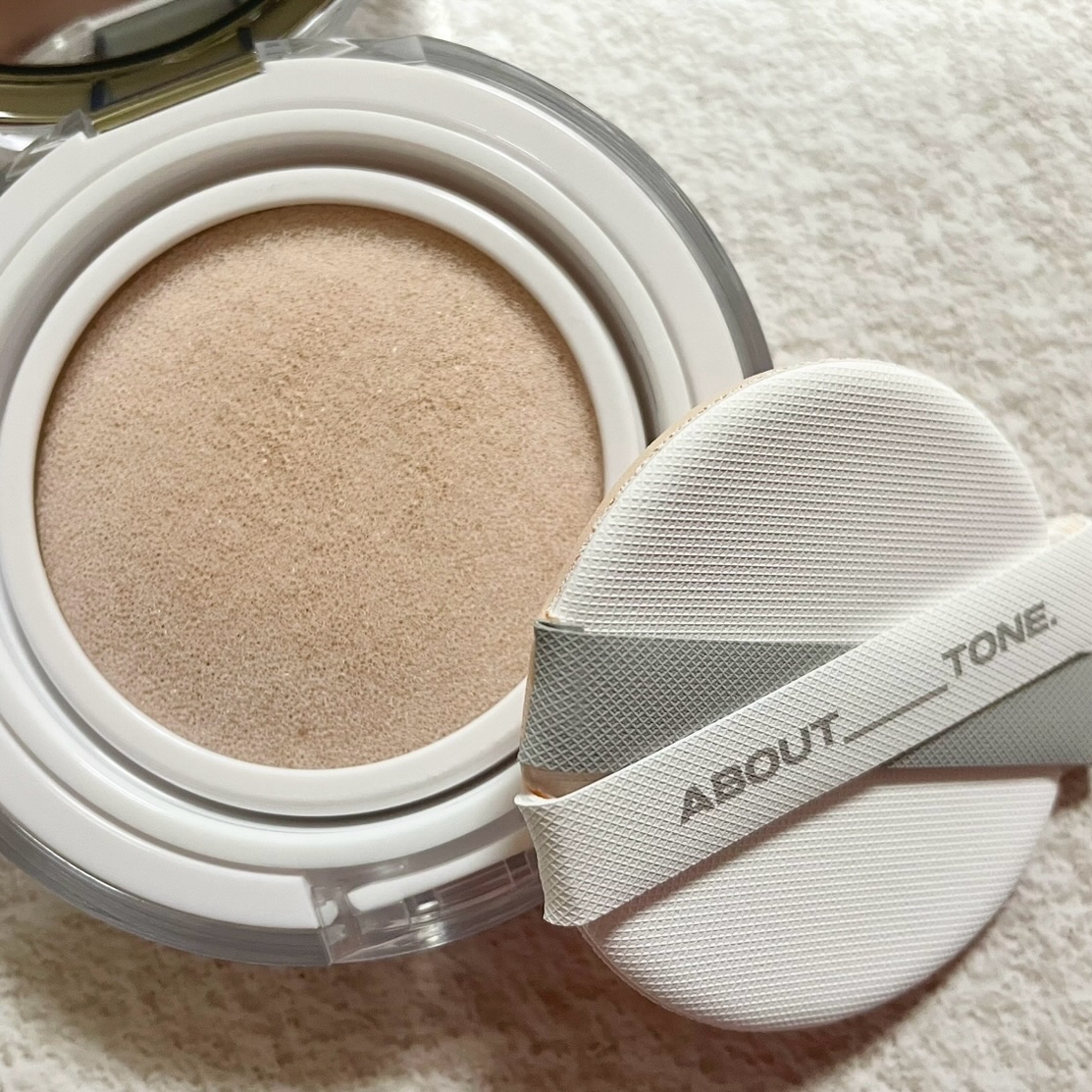 スキンレイヤーフィットクッション 23 ナチュラル/ABOUT TONE/クッションファンデーションを使ったクチコミ（2枚目）