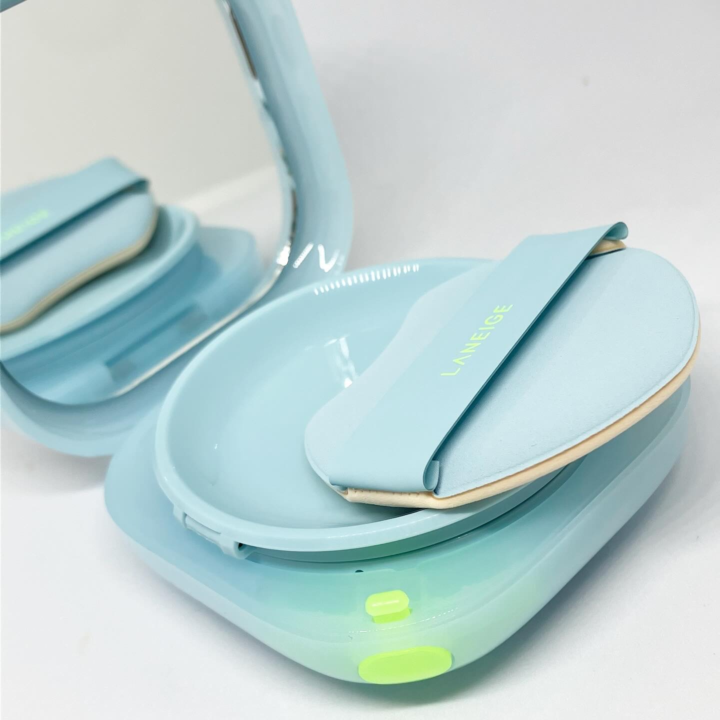 ラネージュ ネオクッション ミュイ ​/LANEIGE/クッションファンデーションを使ったクチコミ（2枚目）