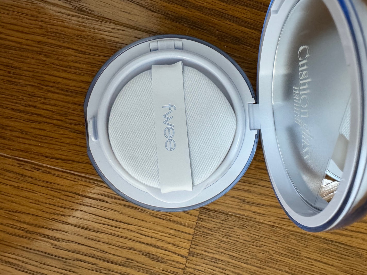 フィー クッションガラス ナチュラル/fwee/クッションファンデーションを使ったクチコミ(2枚目)