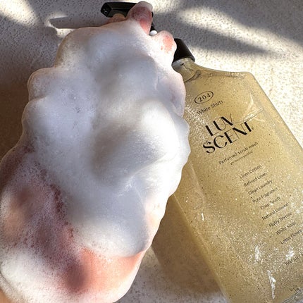 スクラブボディウォッシュ ホワイトシャツ リネンコットン/LUV SCENT/ボディスクラブを使ったクチコミ(5枚目)