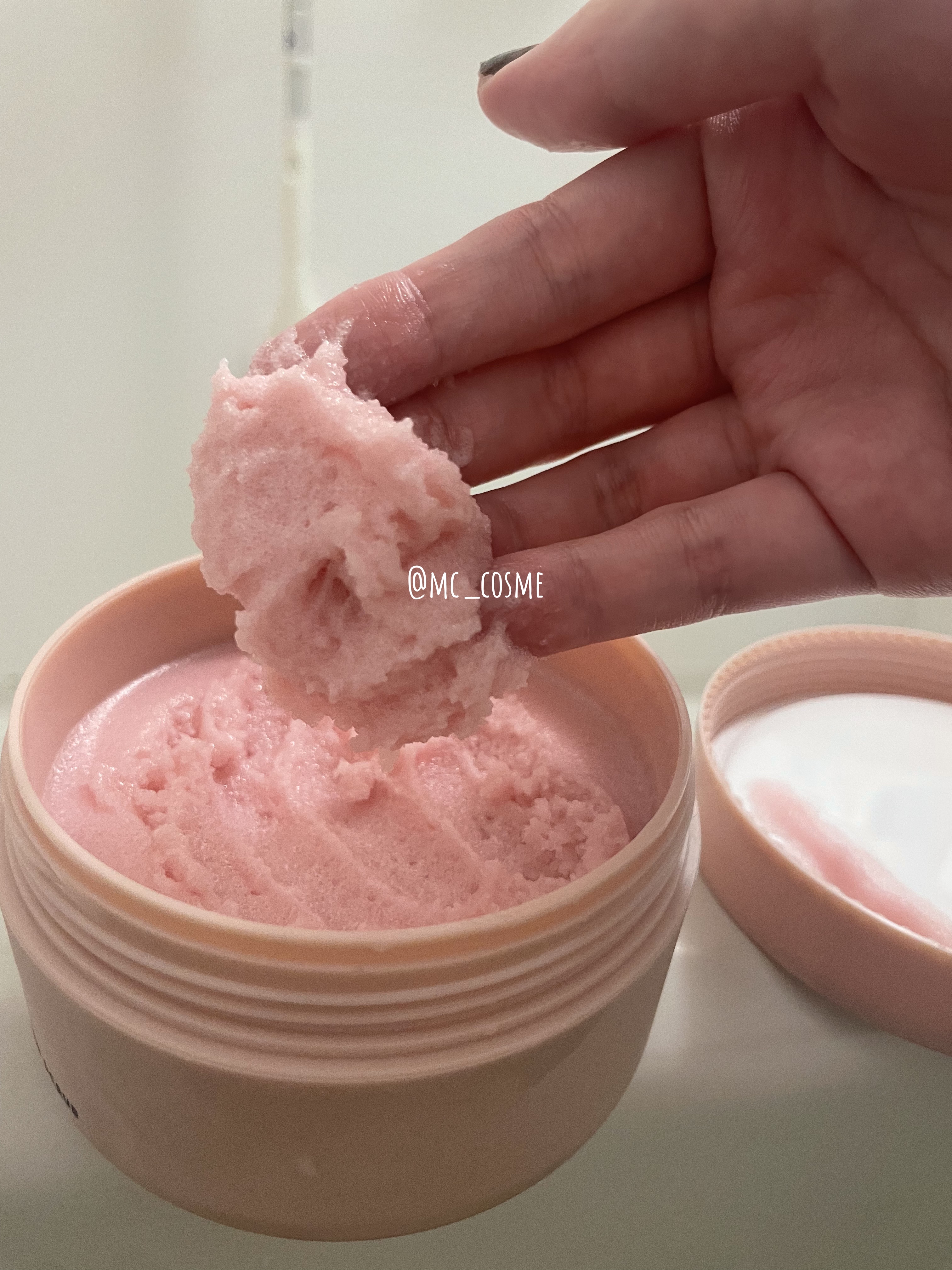 Q+Me スウィート ボム タラソ スクラブ/AGARISM/バスト・ヒップケアを使ったクチコミ（3枚目）