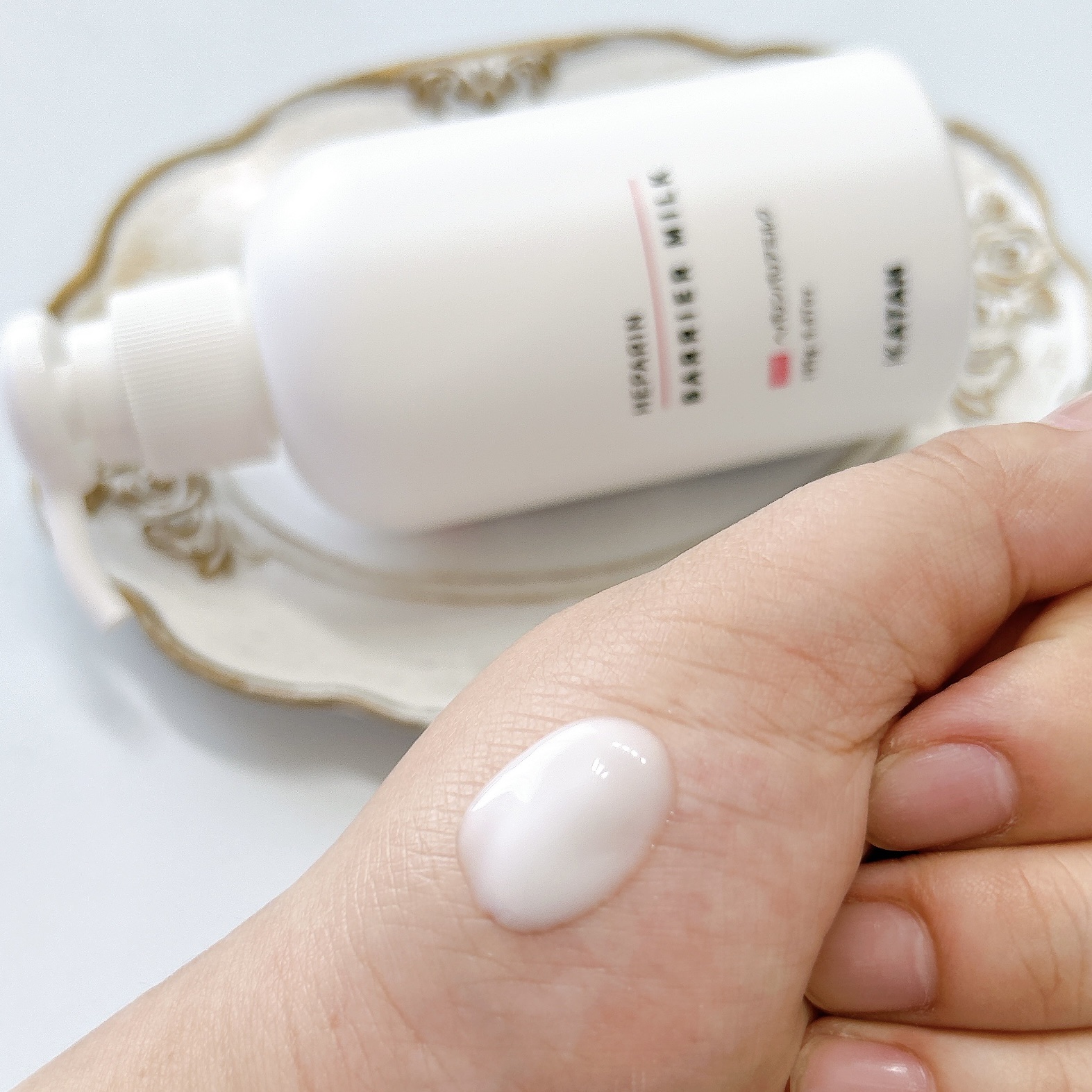 薬用ヘパリンバリアミルク/KATAN/ボディミルクを使ったクチコミ（2枚目）