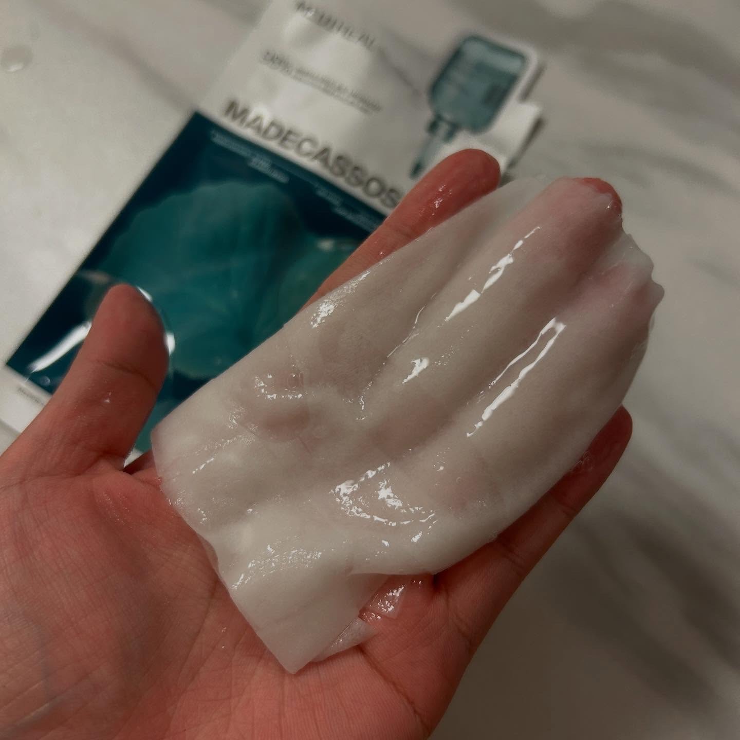 マデカッソシド エッセンシャルマスク/MEDIHEAL/シートマスク・パックを使ったクチコミ（2枚目）