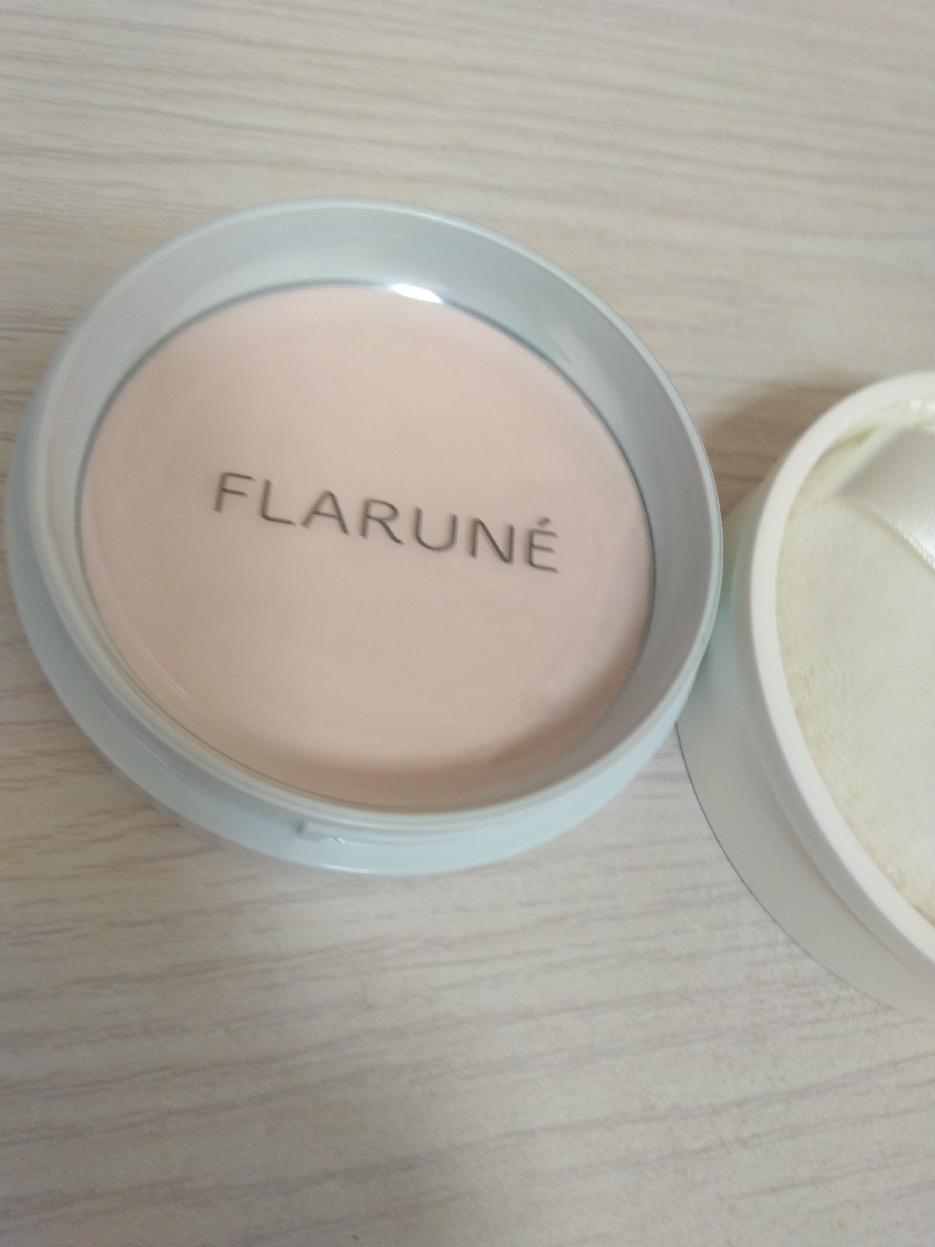 フラルネ ブライトニングパウダー/ALBION/プレストパウダーを使ったクチコミ（3枚目）