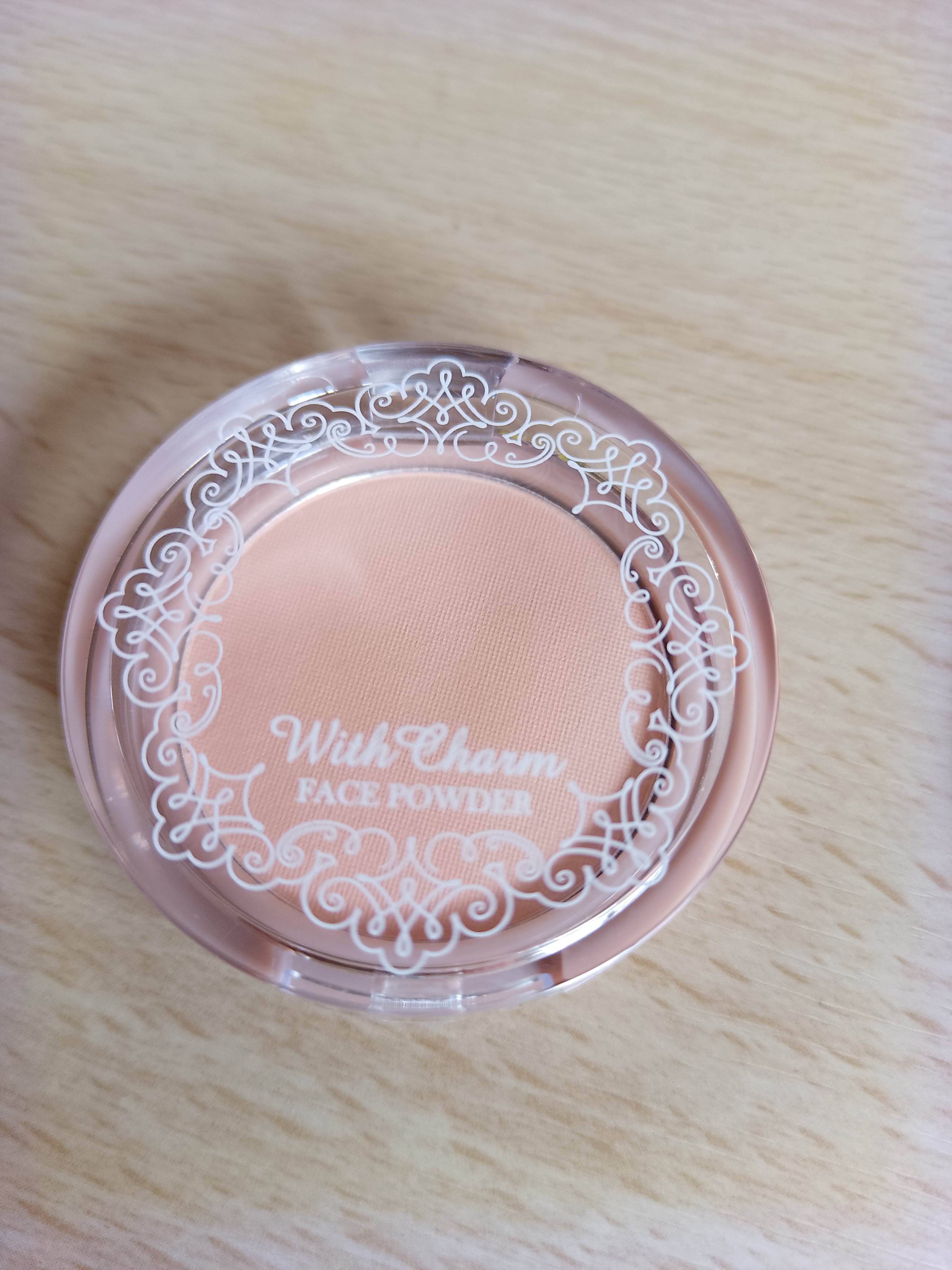 &. WithCharm ふんわりフィニッシュパウダー/DAISO/プレストパウダーを使ったクチコミ（2枚目）