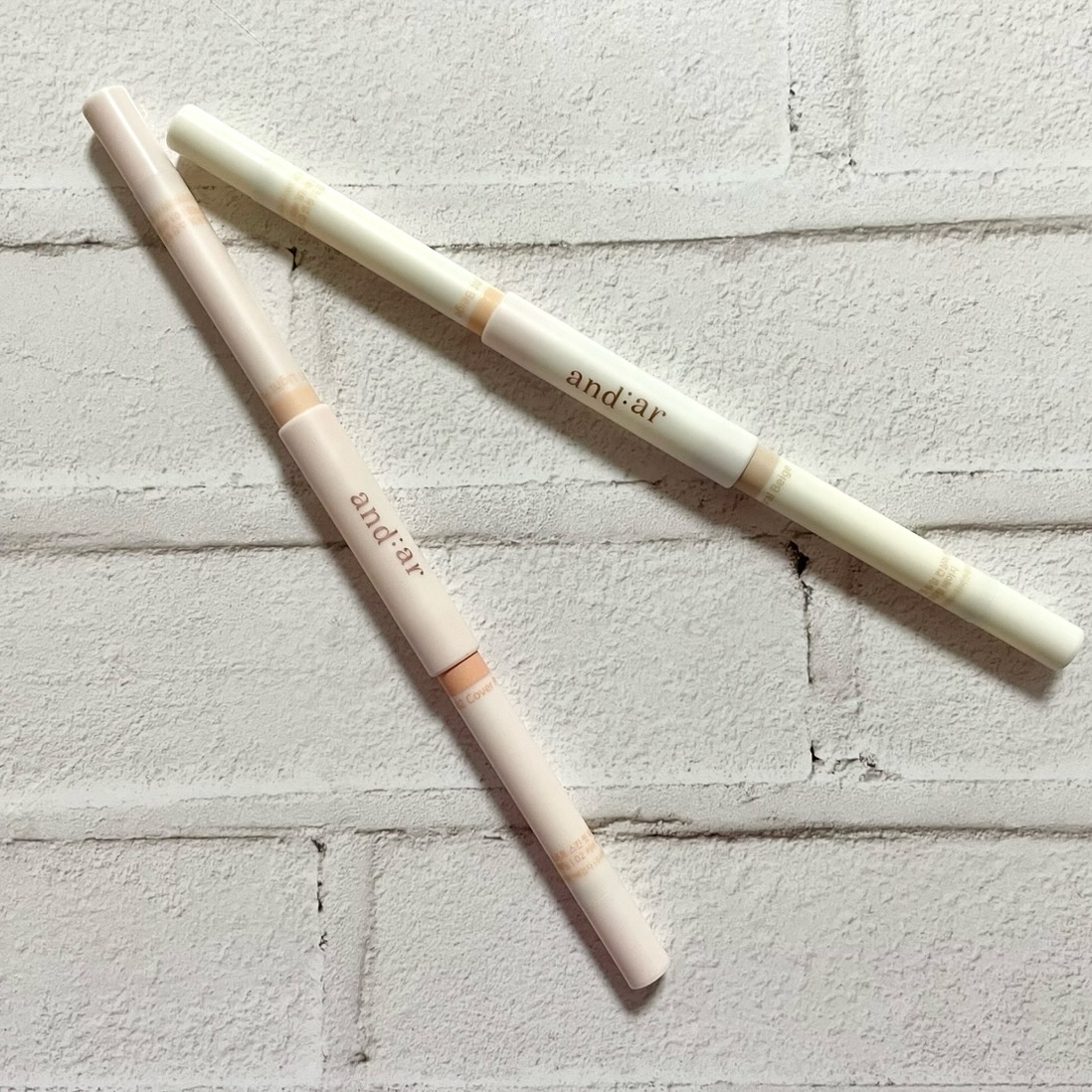 ソフト スキン フィット デュアル コンシーラー ペンシル / and:ar