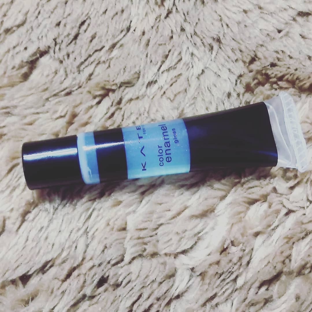 ひとりコスメ部 フォロバ100 on LIPS 「覚えてるかな?少し前に売ってた、#懐かしコスメお気に入りの#ケ..」(1枚目)