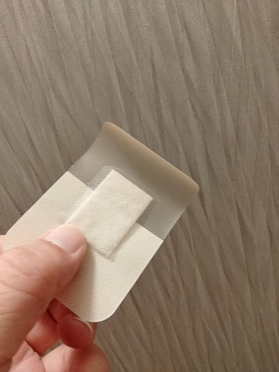 くうたろ on LIPS 「怪我してて大きなばんそうこう欲しかったのでDAISOで買ってみ..」(6枚目)