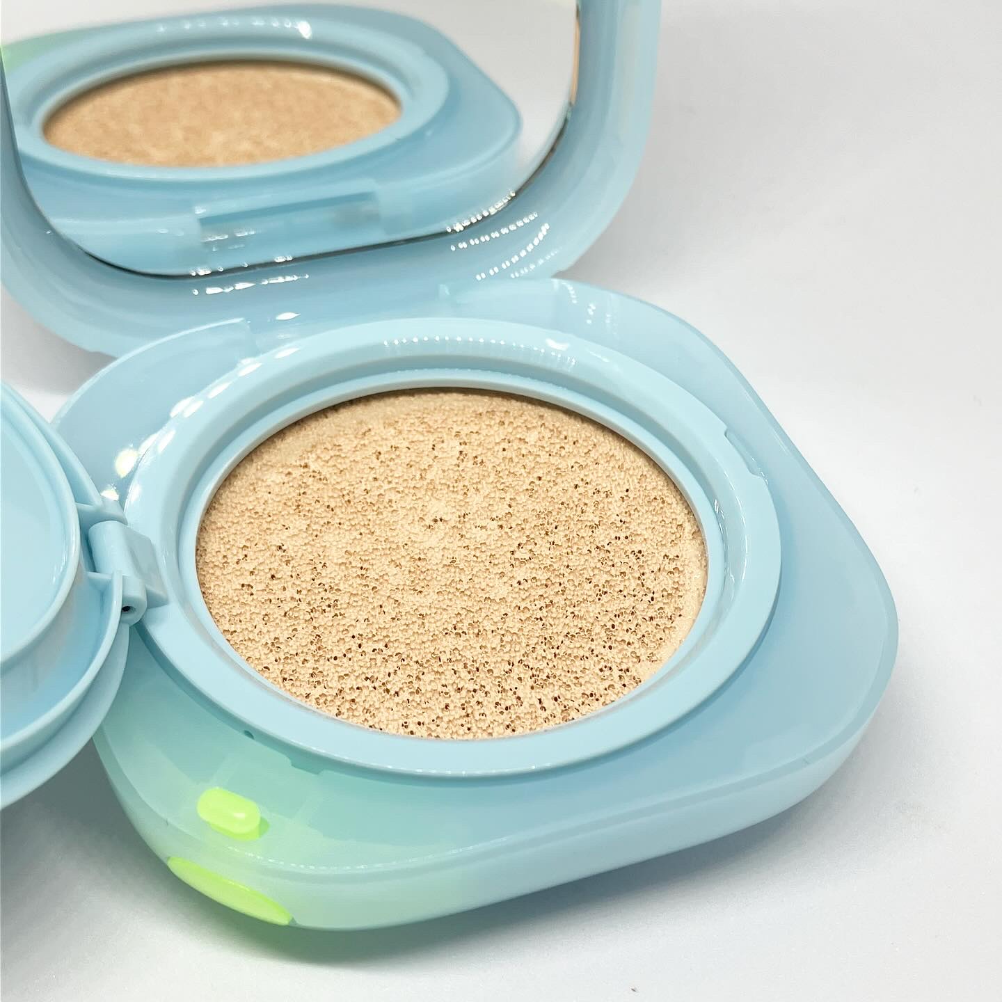 ラネージュ ネオクッション ミュイ ​/LANEIGE/クッションファンデーションを使ったクチコミ（3枚目）