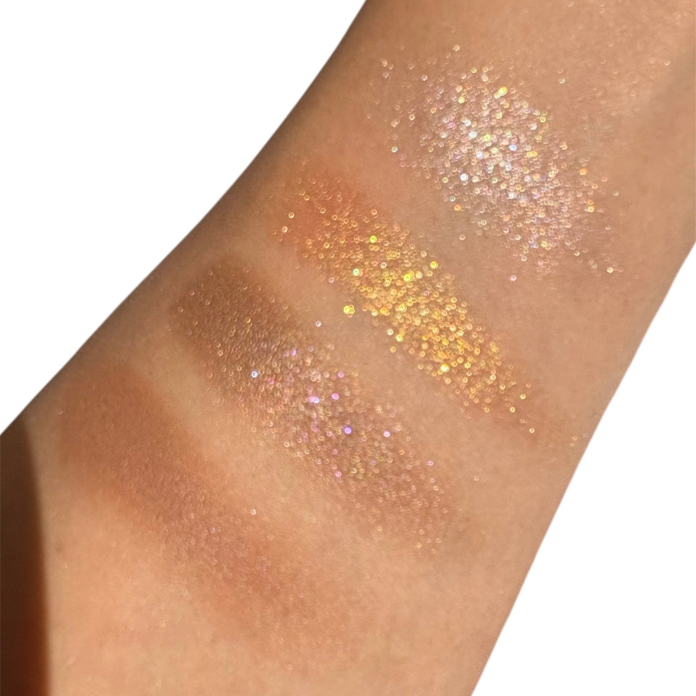 レブロン ダズル アイシャドウ クアッド/REVLON/アイシャドウパレットを使ったクチコミ(3枚目)