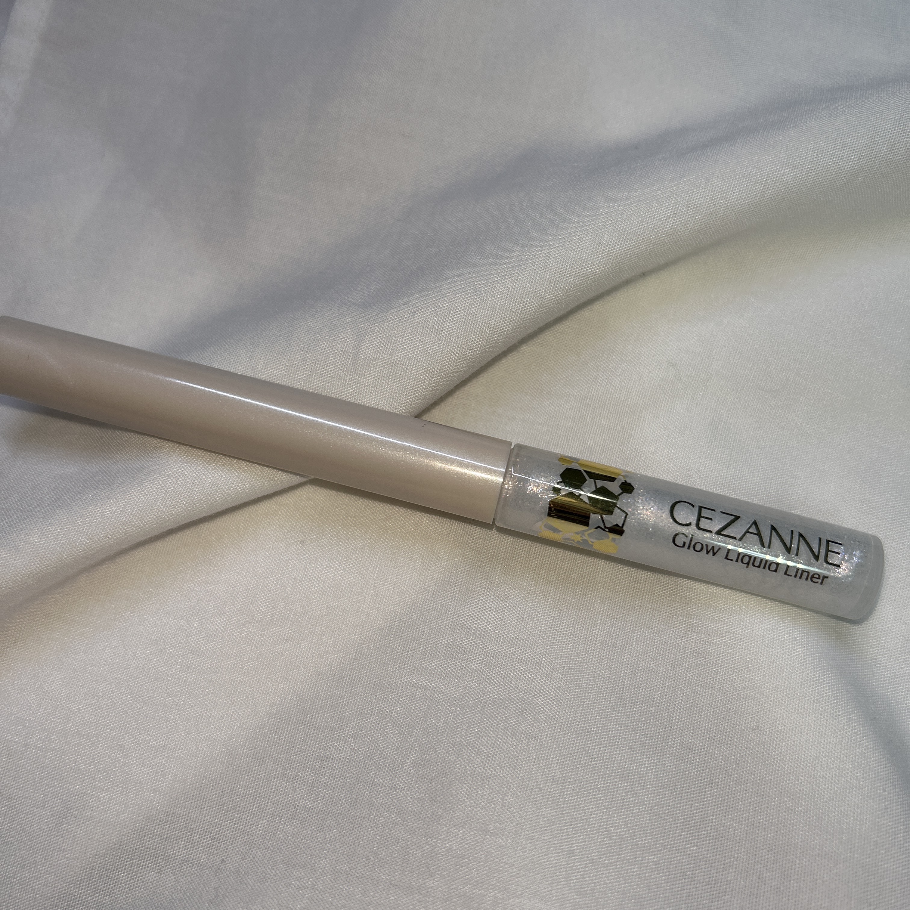 グロウリキッドライナー/CEZANNE/リキッドアイライナーを使ったクチコミ（1枚目）