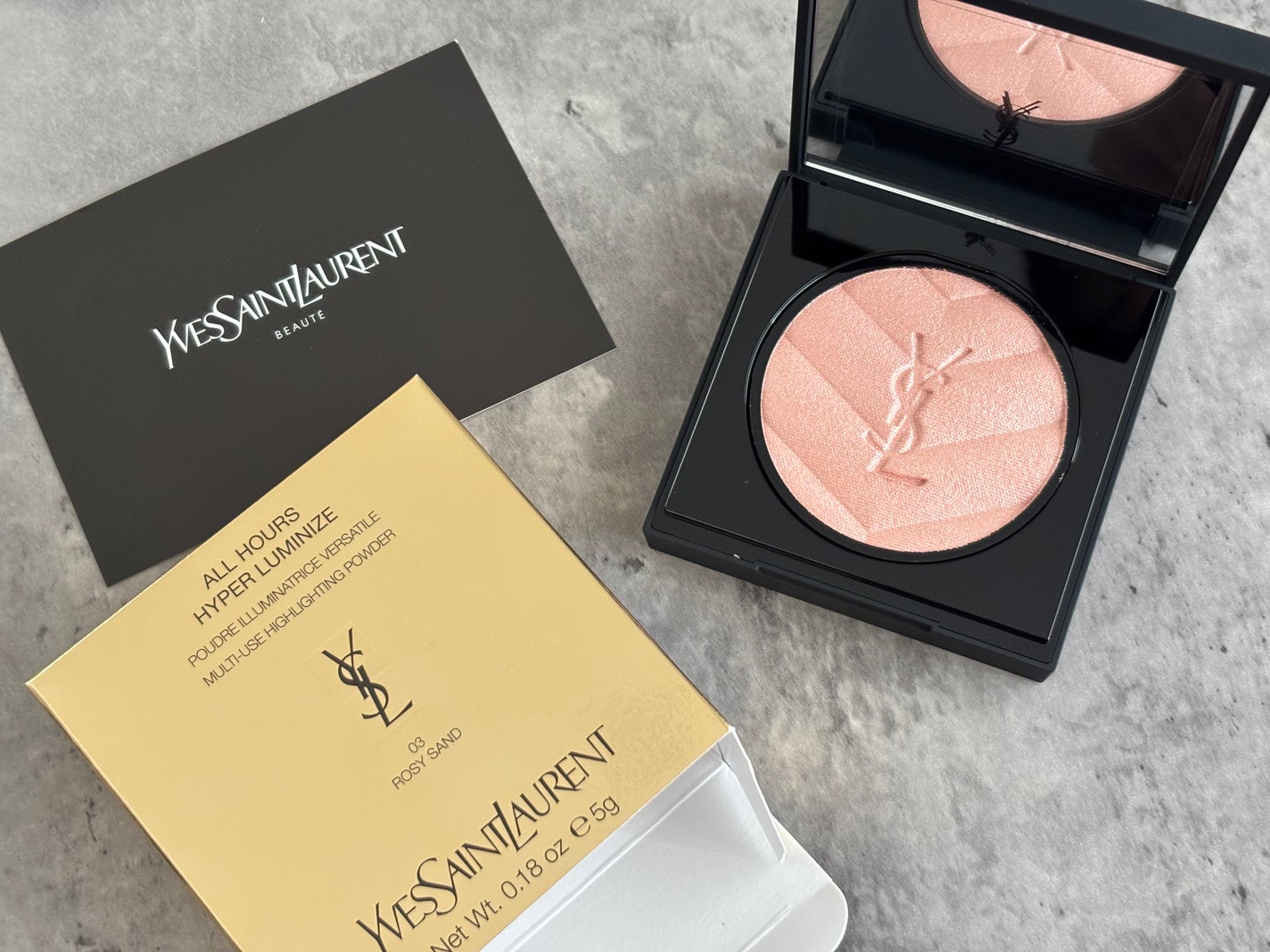 オールアワーズ ハイパールミナイザー/YVES SAINT LAURENT BEAUTE/パウダーハイライトを使ったクチコミ(1枚目)