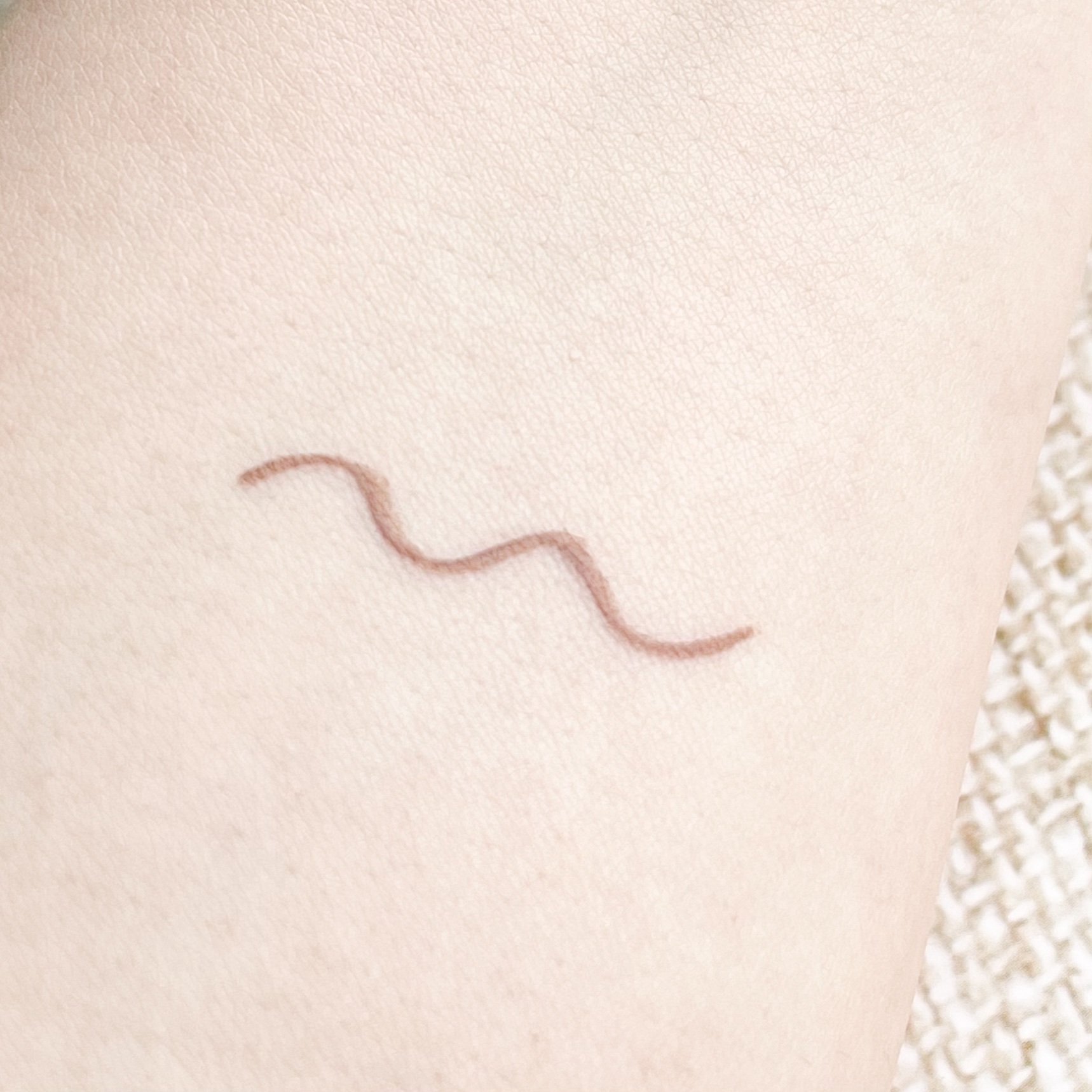 シルキーリキッドアイライナーWP/D-UP/リキッドアイライナーを使ったクチコミ（3枚目）