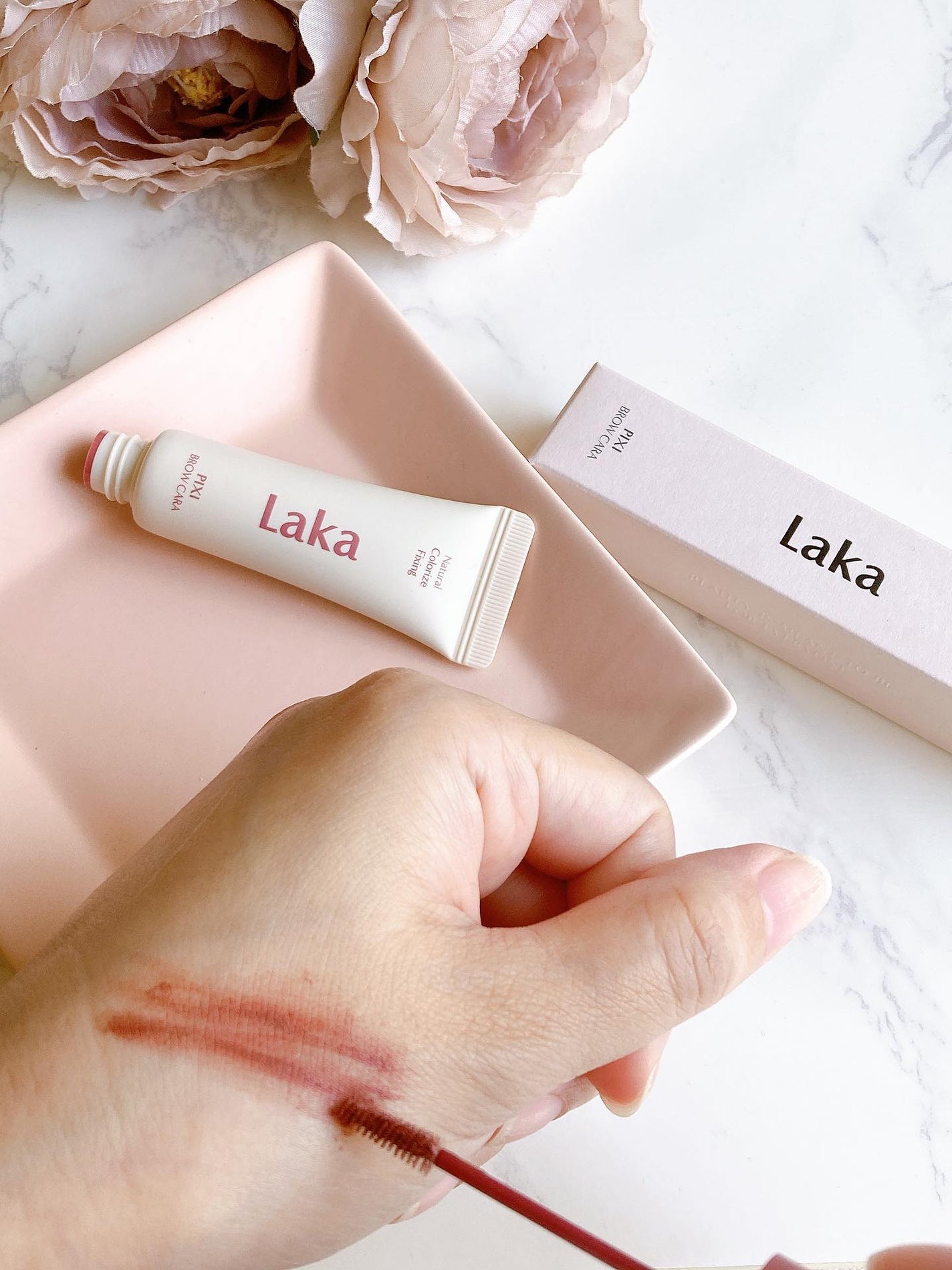 ラカ ピクシーブロウカラ/Laka/眉マスカラを使ったクチコミ(5枚目)