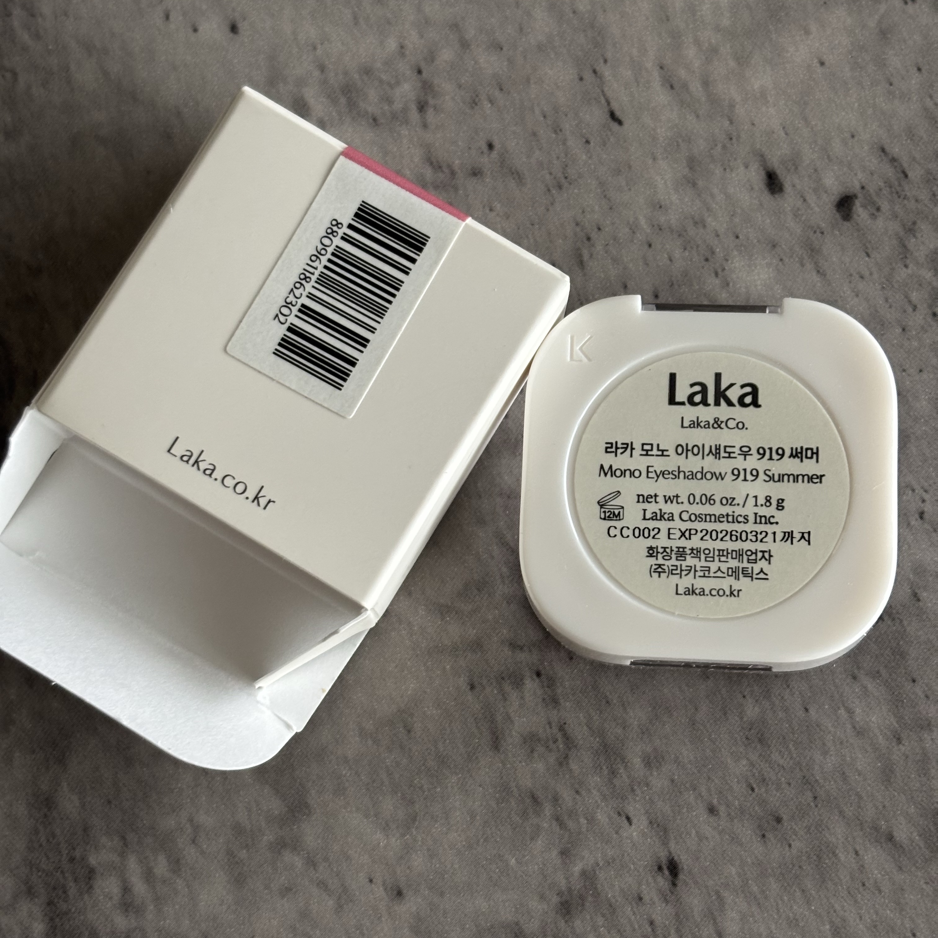 モノアイシャドウ/Laka/単色アイシャドウを使ったクチコミ（2枚目）