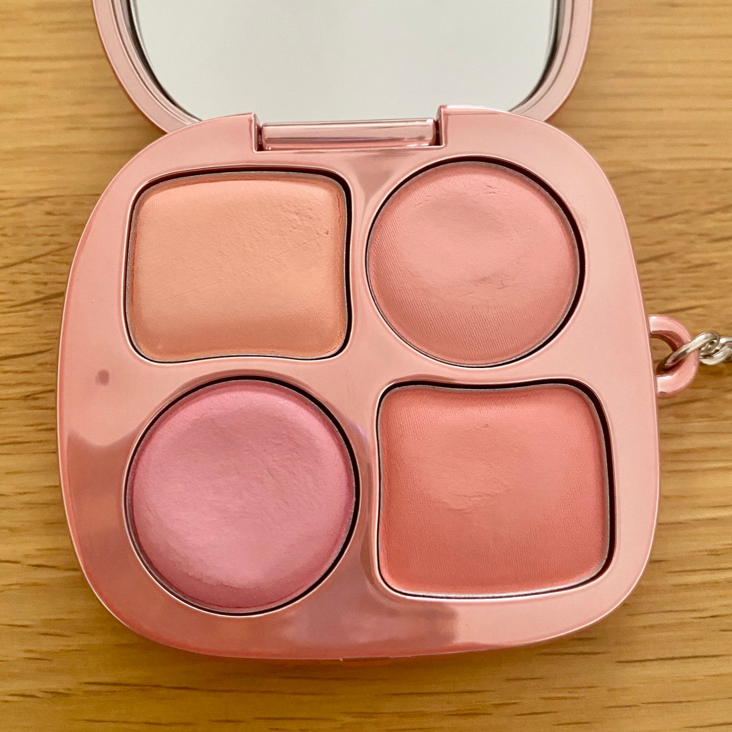 フィー ポケットチークパレット/fwee/ジェル・クリームチークを使ったクチコミ(1枚目)