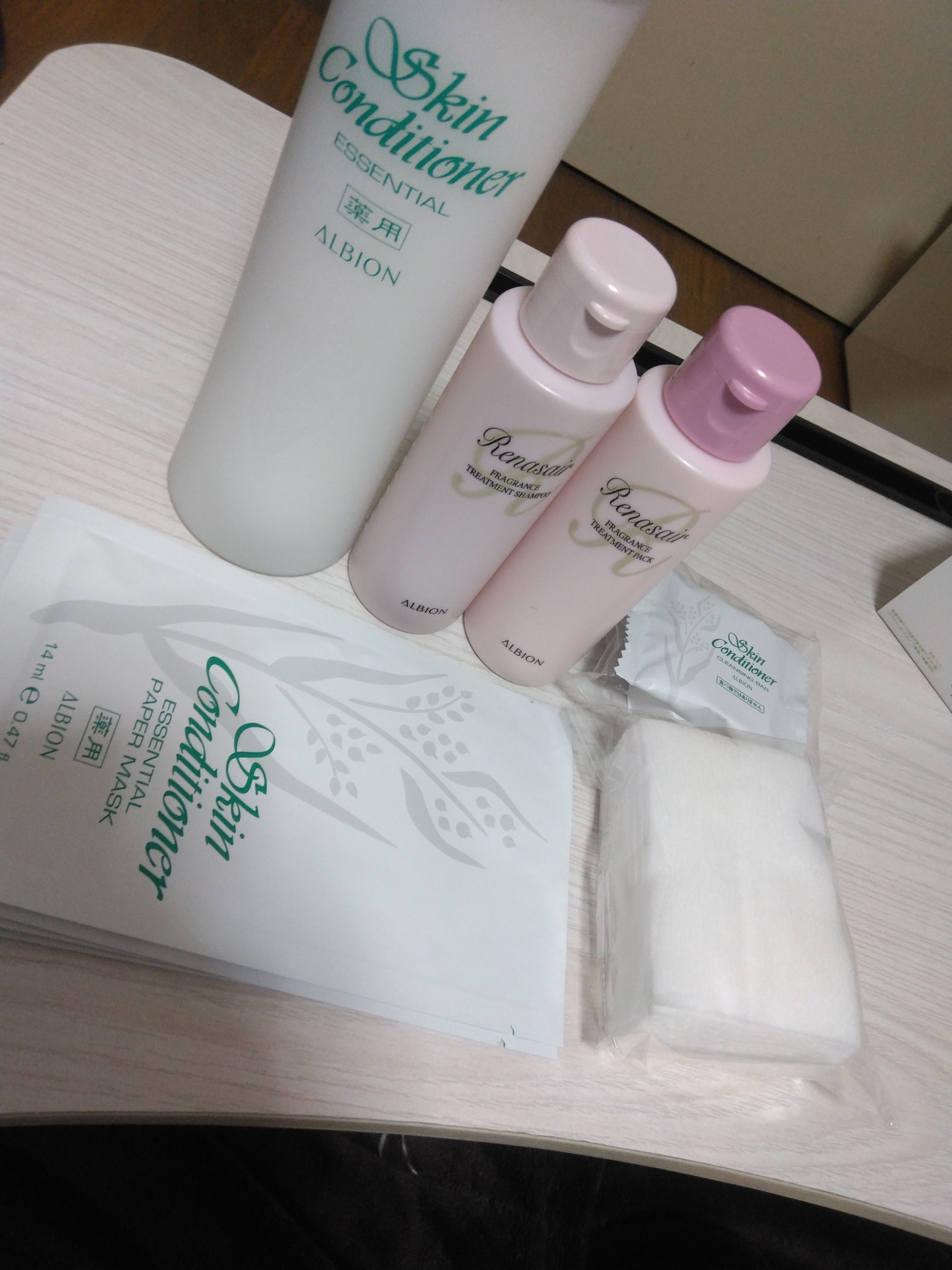  薬用スキンコンディショナーエッセンシャル N/ALBION/化粧水を使ったクチコミ（2枚目）