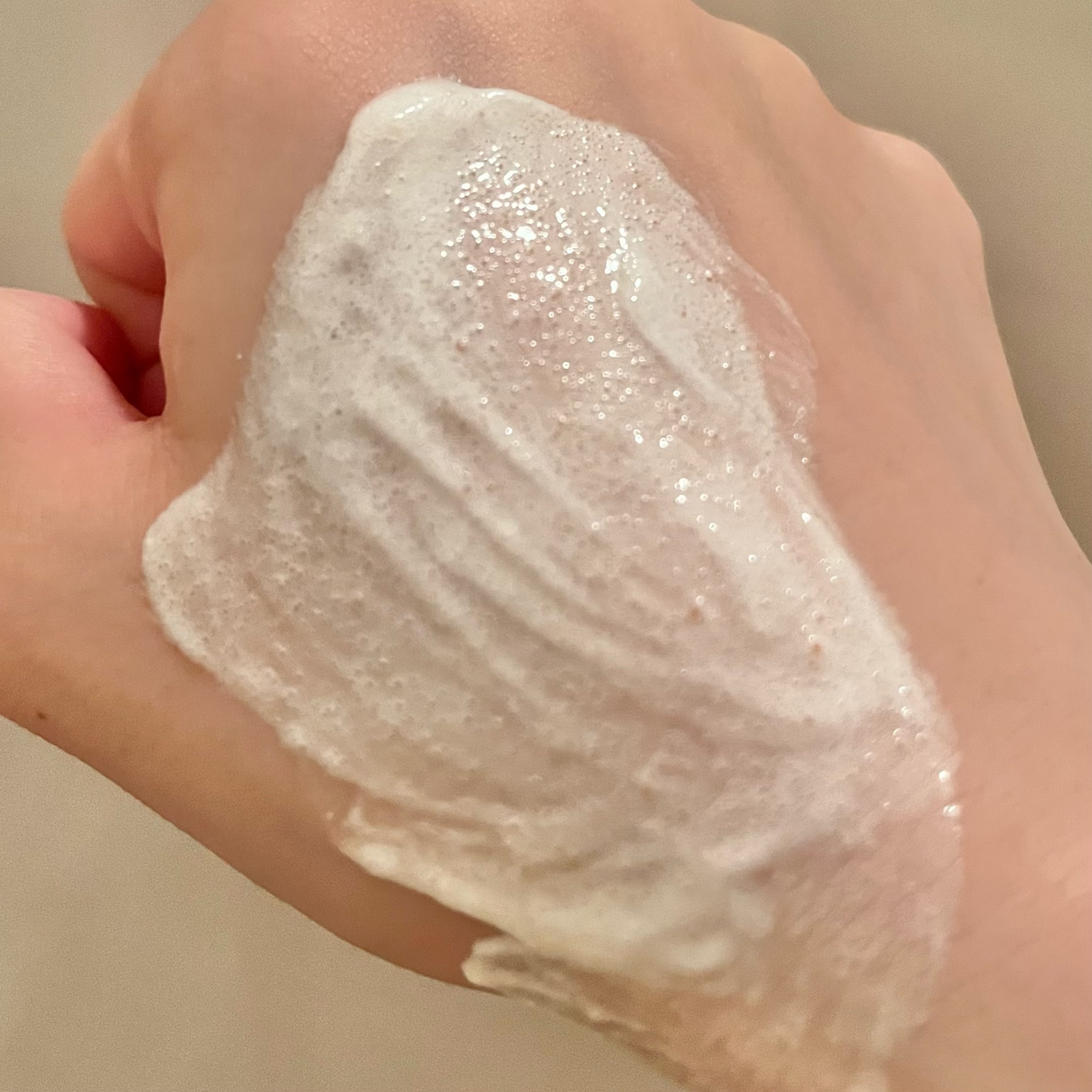 ダヴ ふわとろクリーミースクラブ サクラ＆ムスク/ダヴ/ボディスクラブを使ったクチコミ（3枚目）