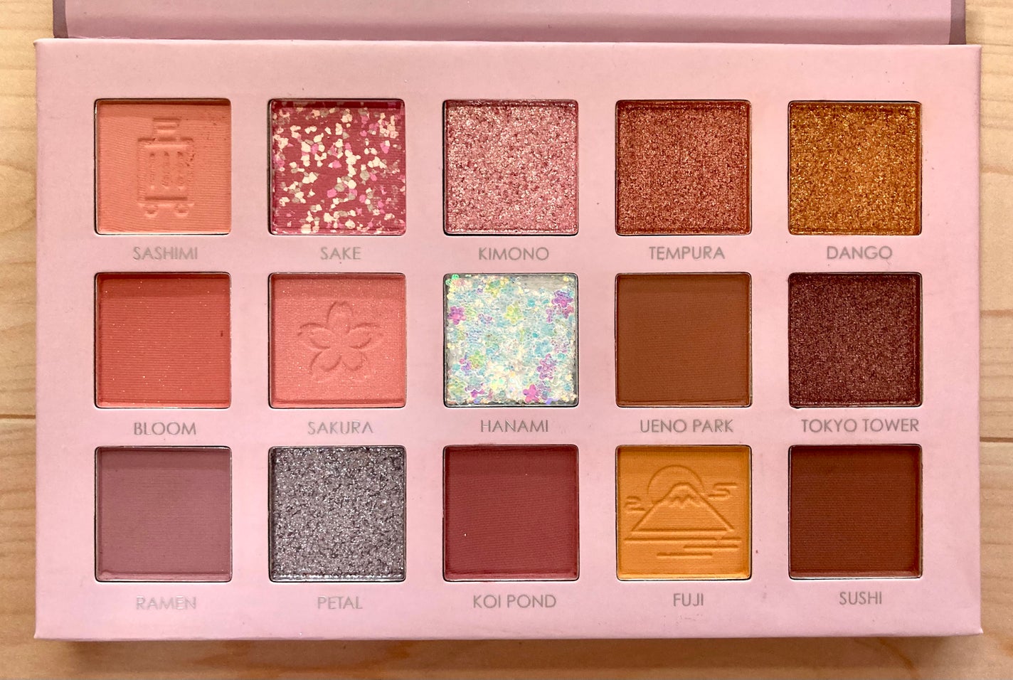 GO TRAVEL 15色アイシャドウパレット/FOCALLURE/アイシャドウパレットを使ったクチコミ(1枚目)