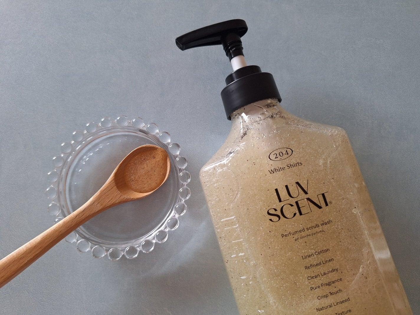 みきみきちゃま on LIPS 「今回ご紹介する商品は『LUVSCENTパフュームスクラブボディ..」(2枚目)