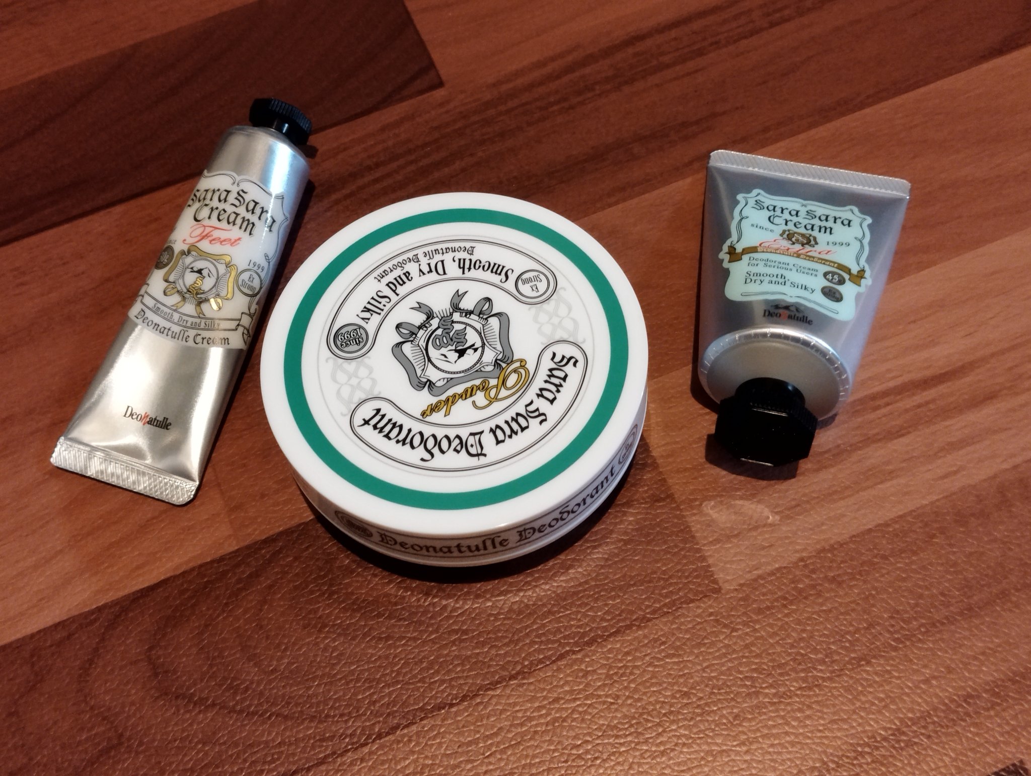 薬用さらさらクリーム
薬用足指さらさらクリーム
薬用さらさらデオドラントパウダー

伸びの良いクリームでとても気持ちが良い★
確かな消臭効果を実感しています！！

#PR #デオナチュレ

#LIPSプレゼント