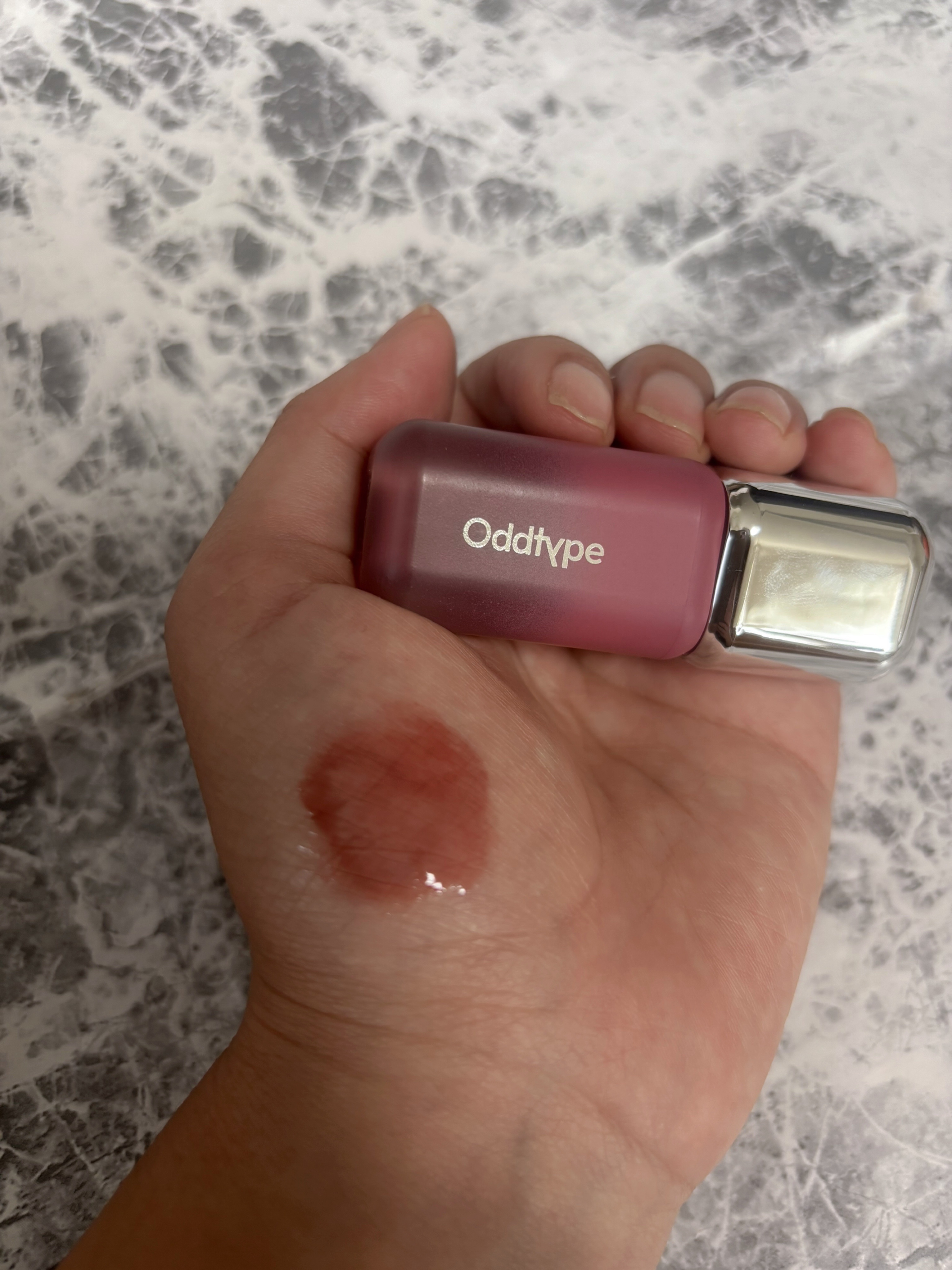 アンシーン バルーンティント/Oddtype/リップティントを使ったクチコミ（3枚目）