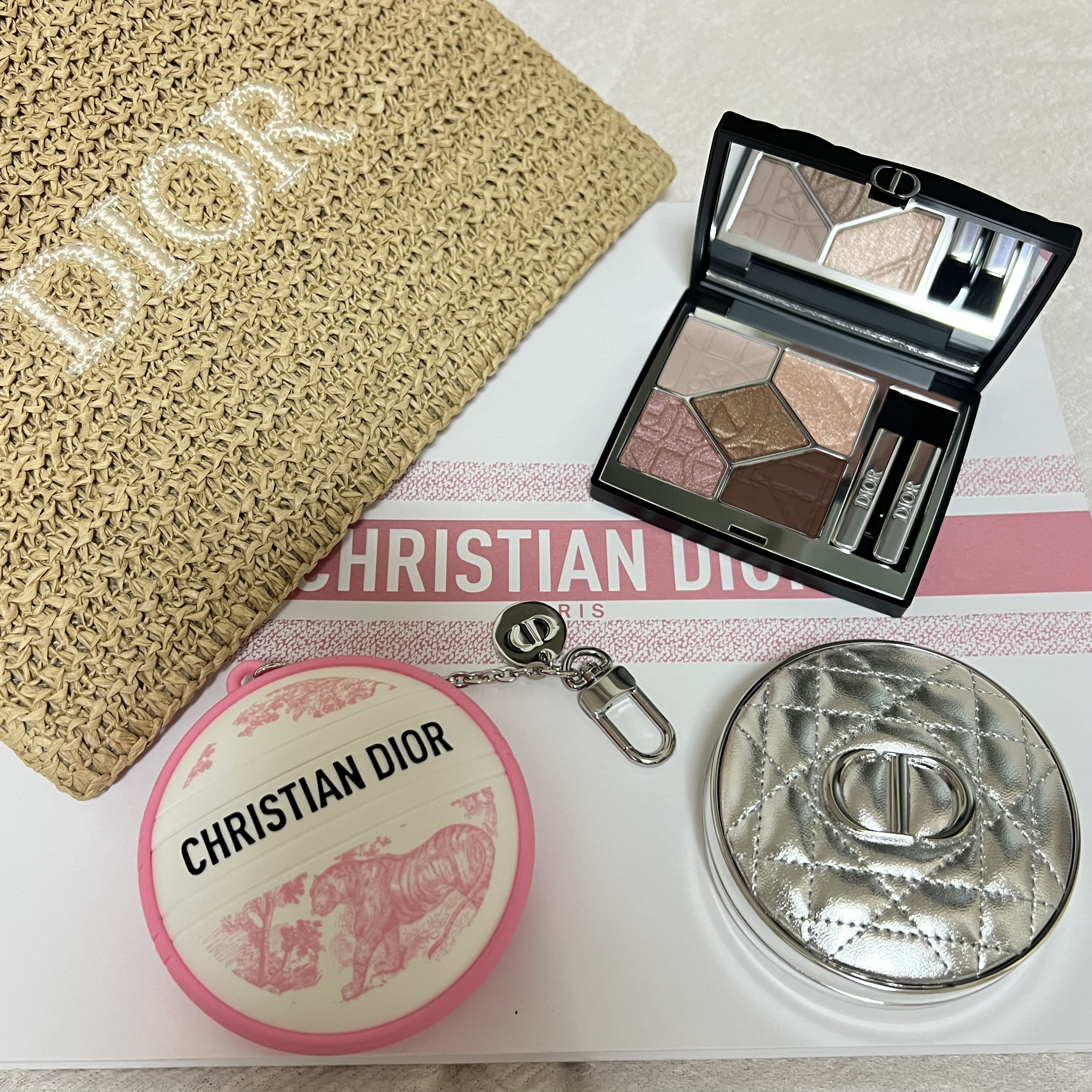 新品未開封　ディオール　ホルダー付 ル ボーム (展開店舗限定品) Dior] [限定品] LE BAUME ディオール ル ボーム ホルダー付き (Dior