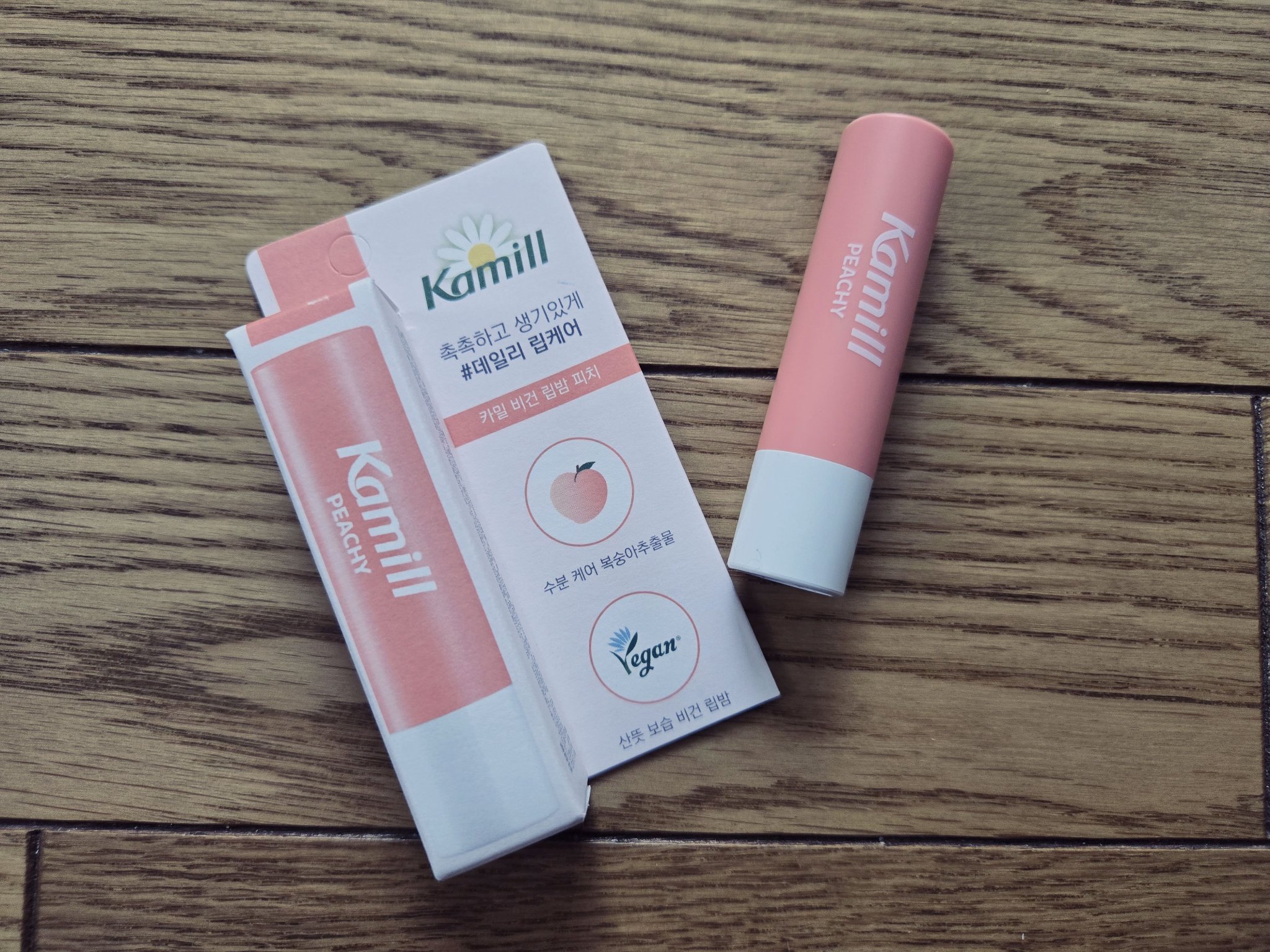 ヴィーガンリップバーム ピーチ/カミール/リップバームを使ったクチコミ（1枚目）