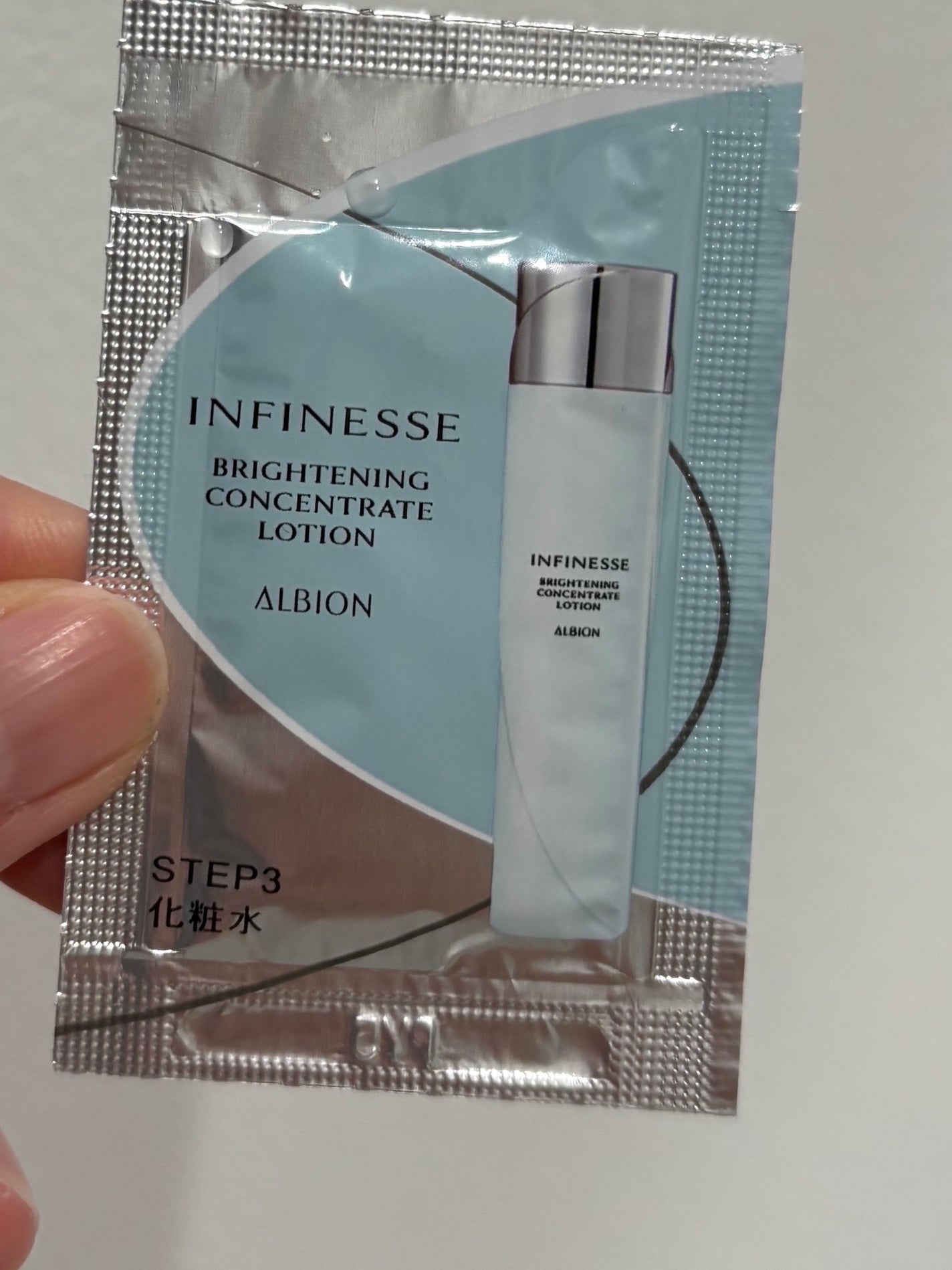 アンフィネス ブライトニング コンセントレート ローション/ALBION/化粧水を使ったクチコミ(2枚目)
