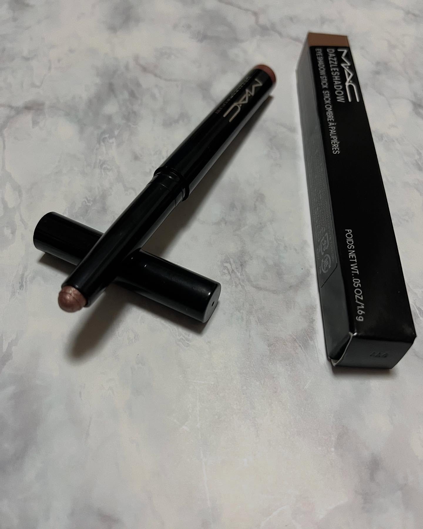 ダズルシャドウ アイシャドウ スティック/M・A・C/スティックアイシャドウを使ったクチコミ（1枚目）